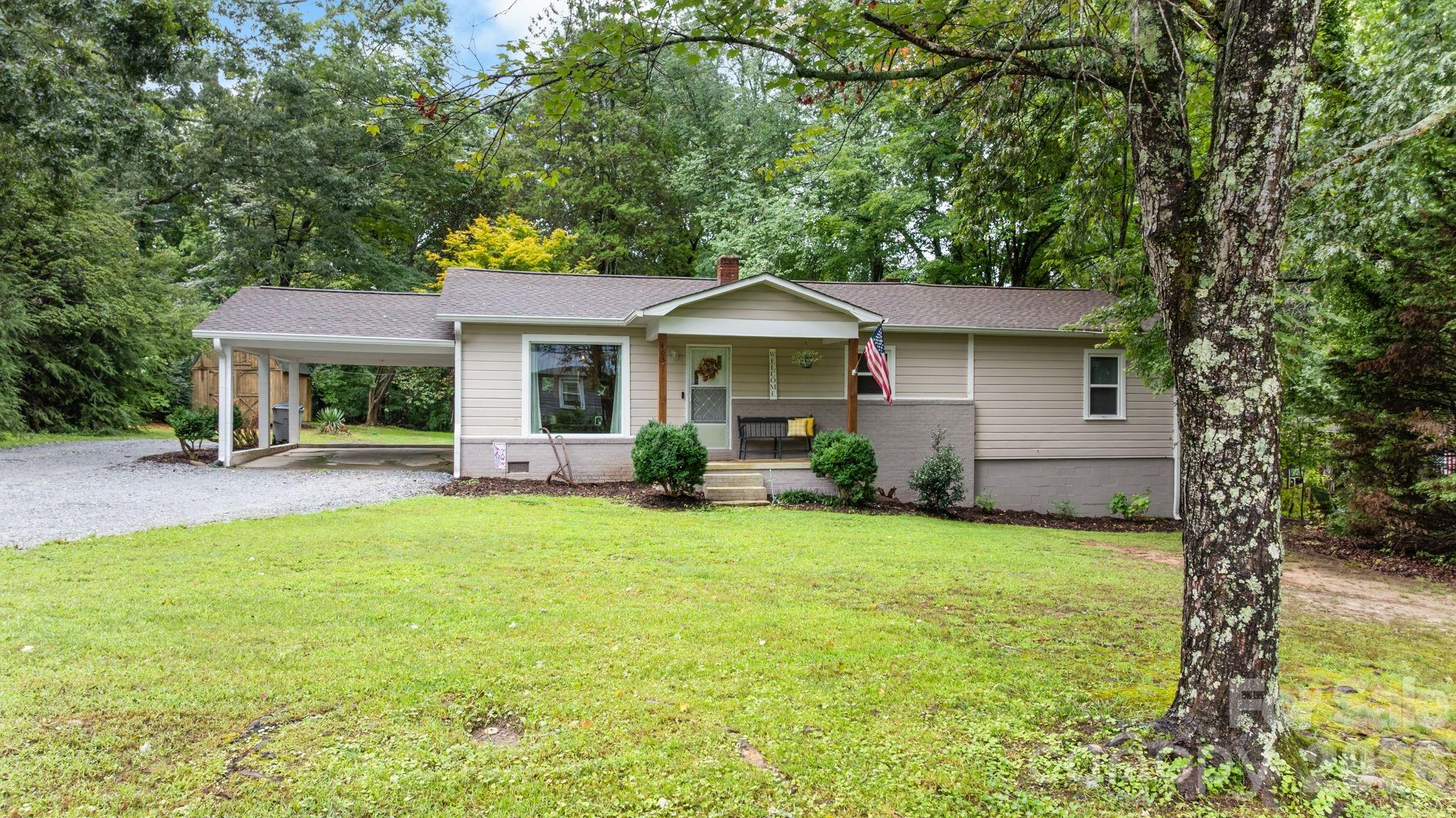 403 Shasta Lane Property Photo 1