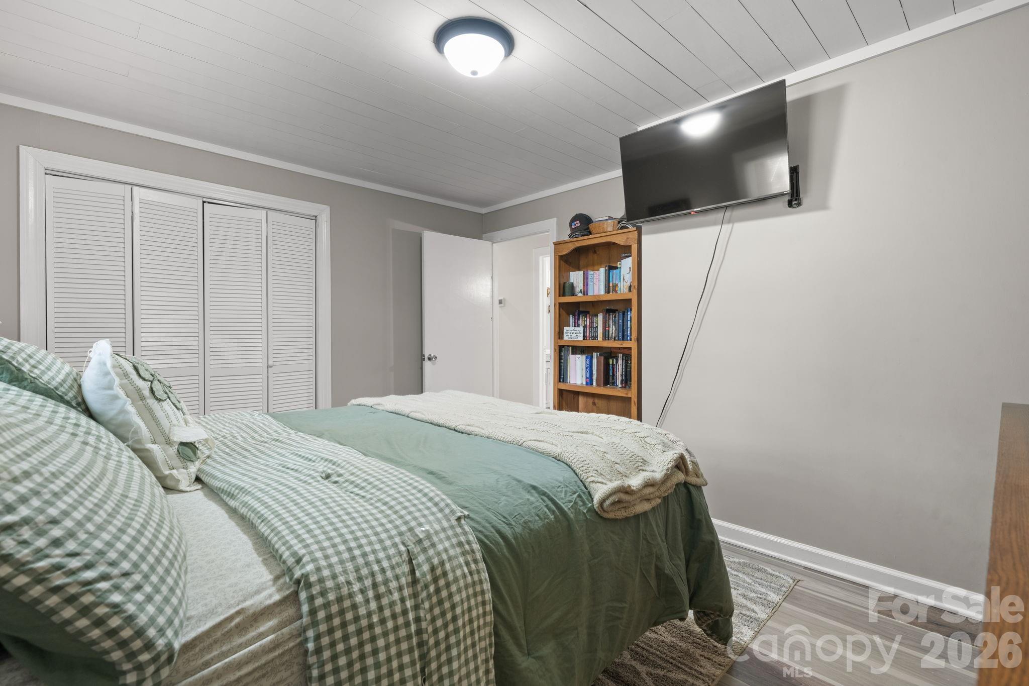403 Shasta Lane Property Photo 15