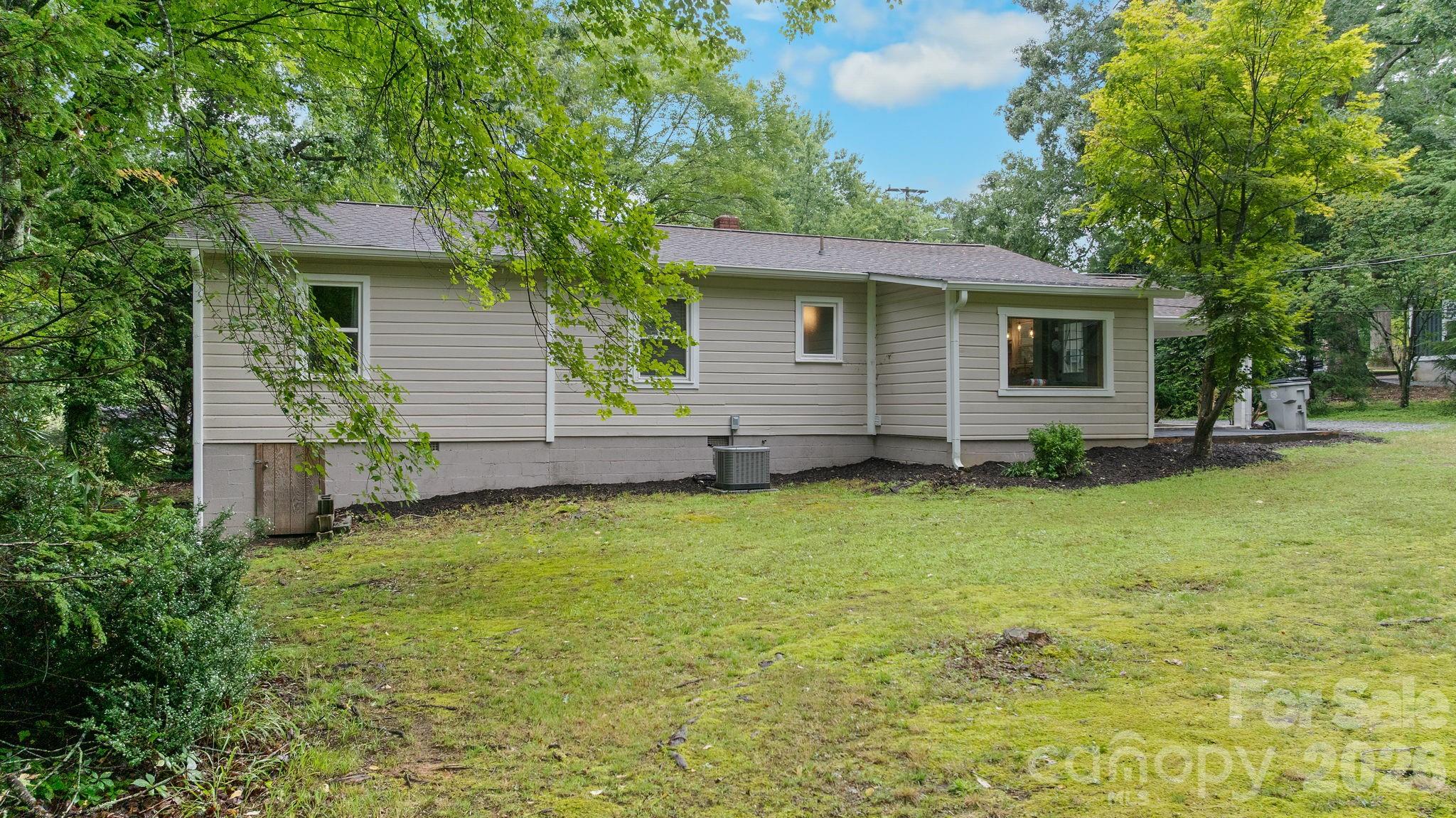 403 Shasta Lane Property Photo 26