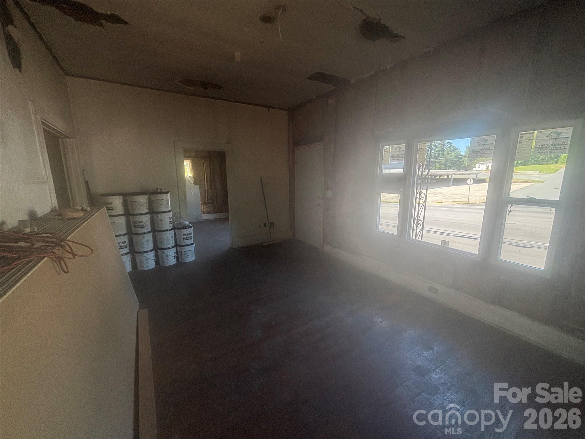 543 Salisbury Street Property Photo 5