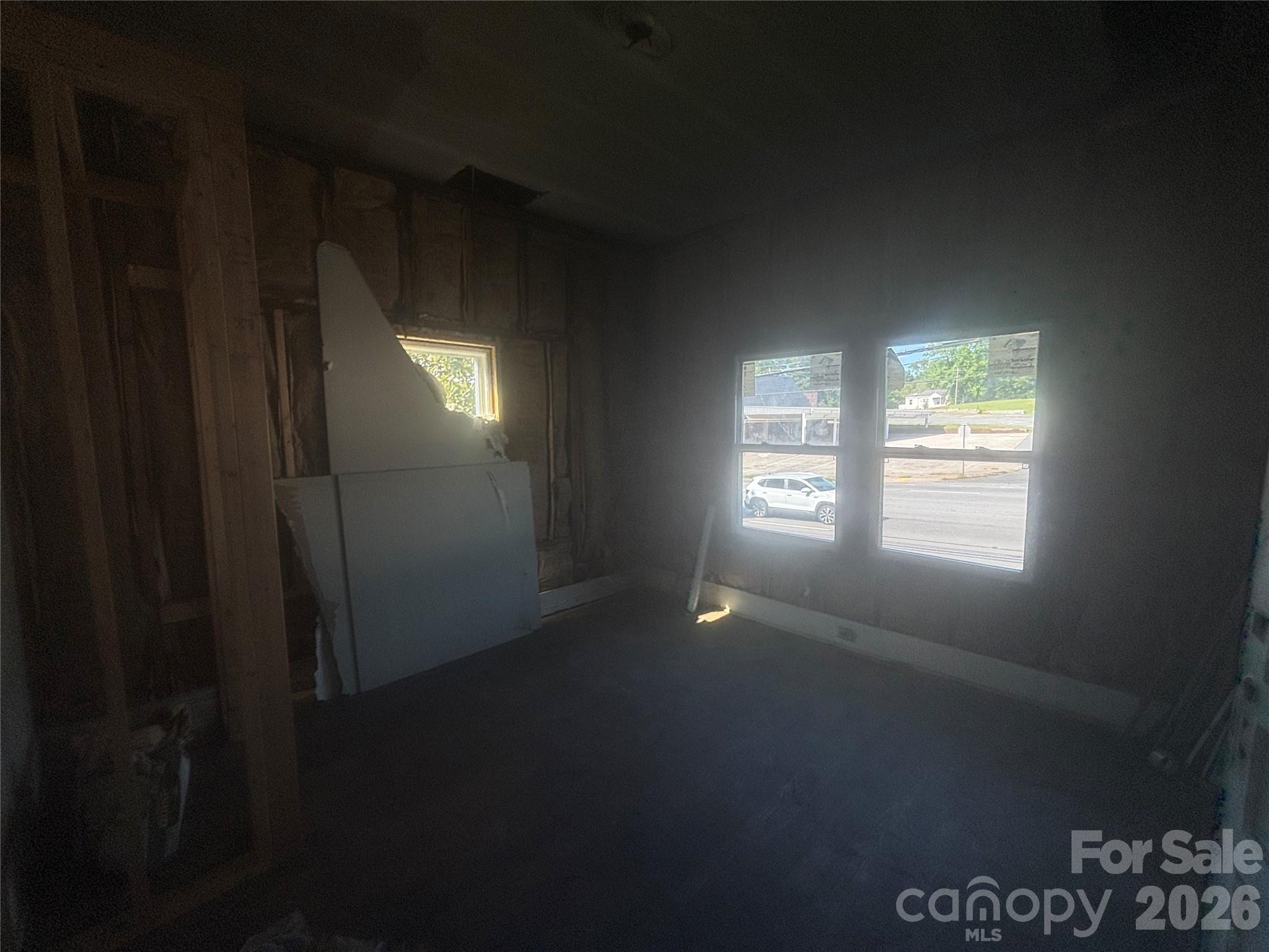 543 Salisbury Street Property Photo 9