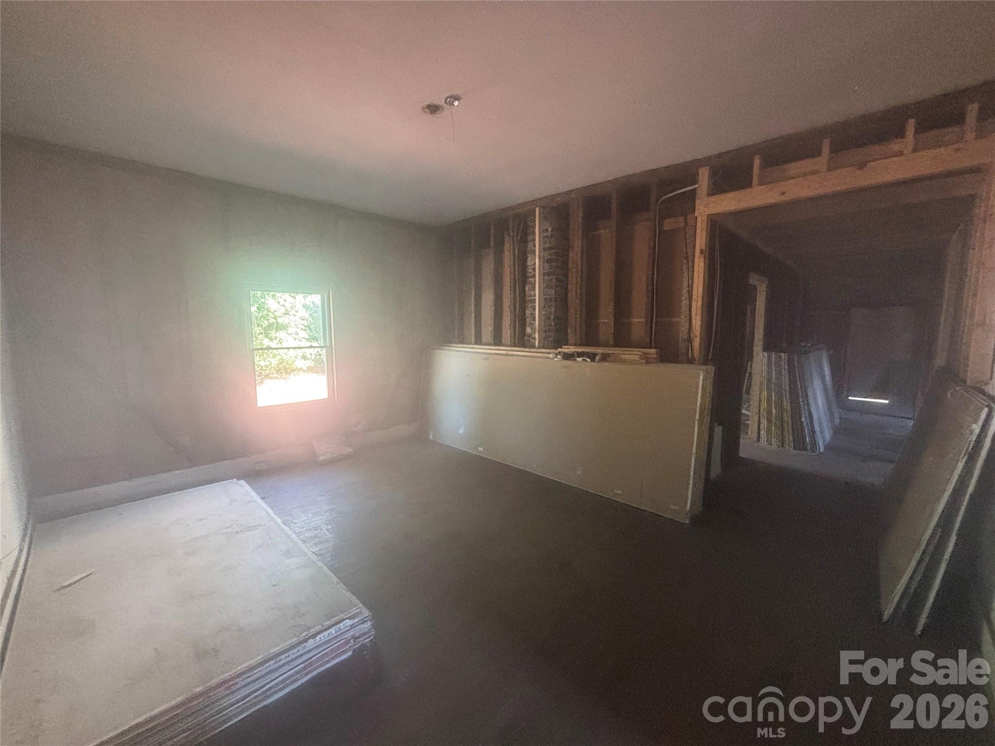 543 Salisbury Street Property Photo 10