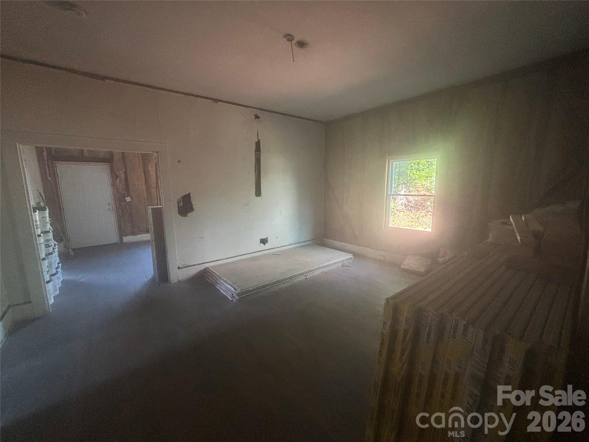 543 Salisbury Street Property Photo 11