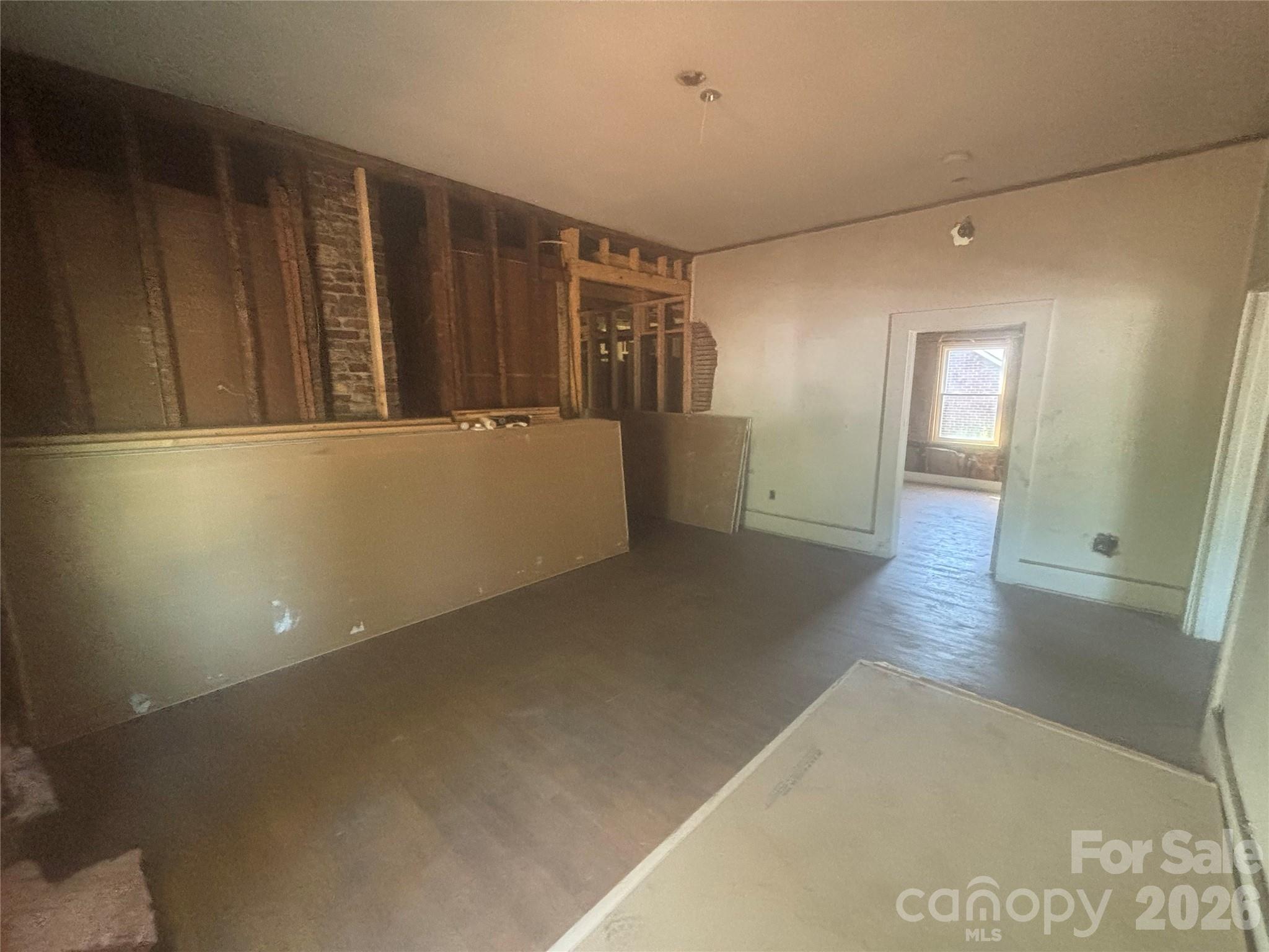 543 Salisbury Street Property Photo 13