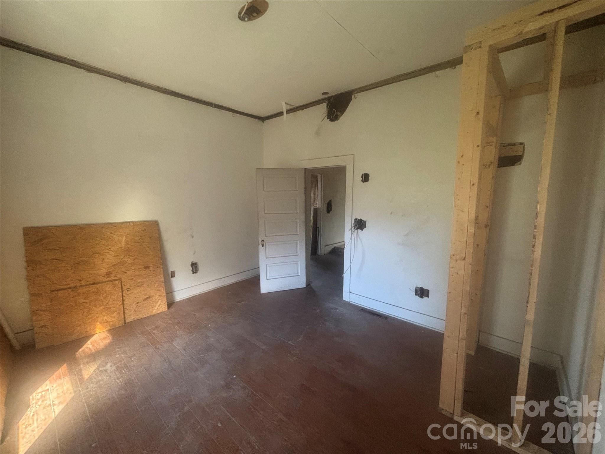 543 Salisbury Street Property Photo 16