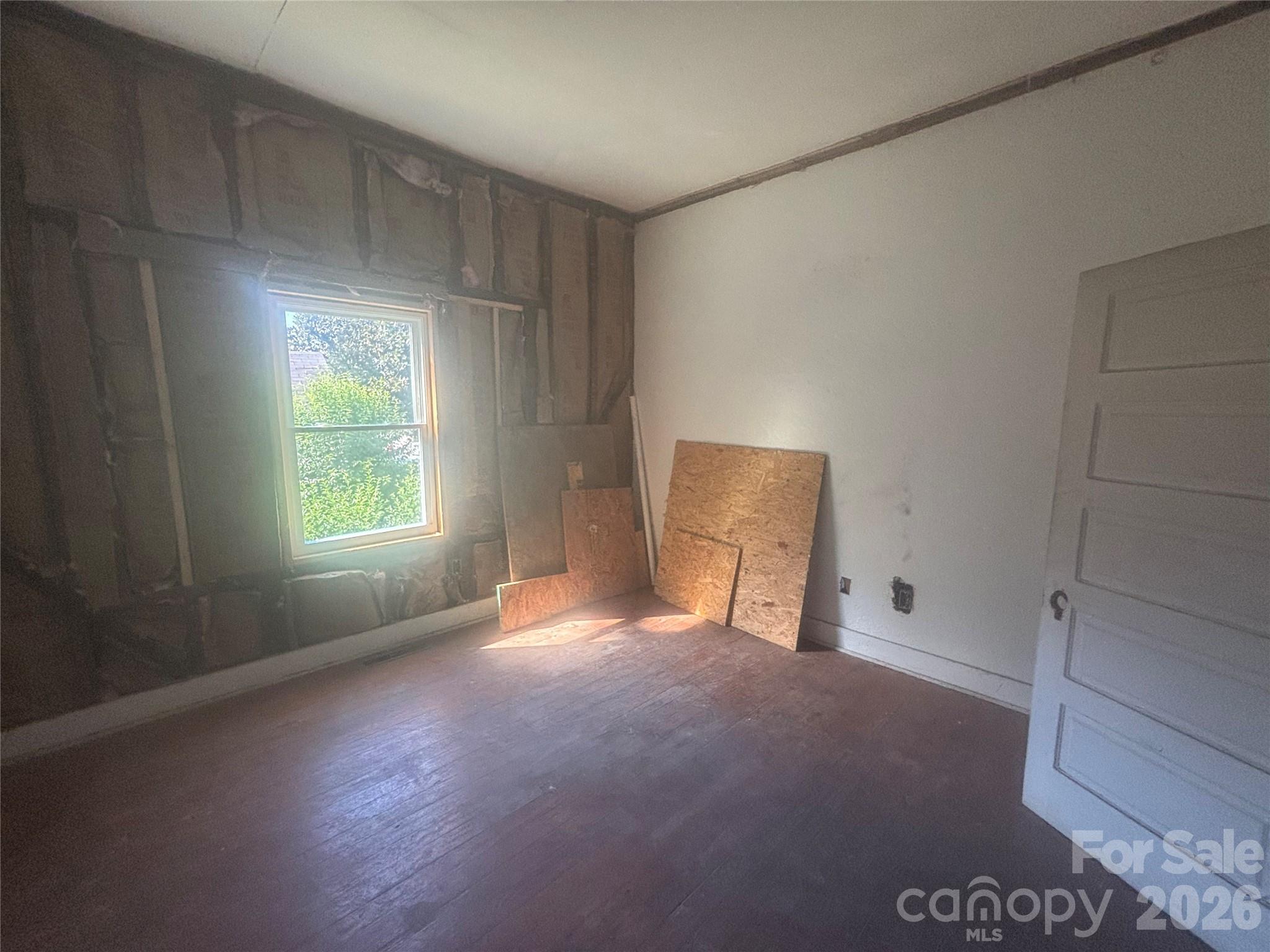 543 Salisbury Street Property Photo 17