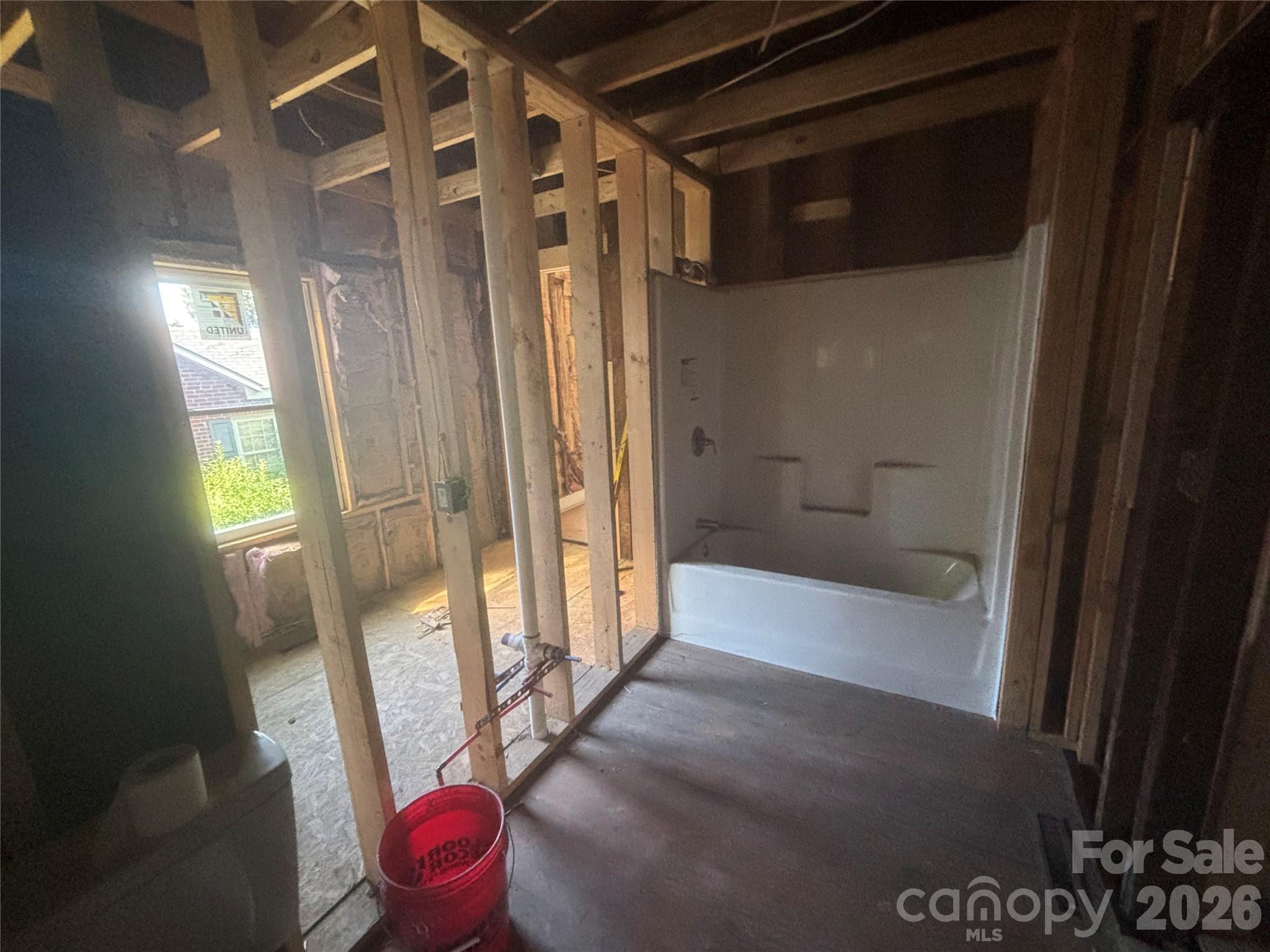 543 Salisbury Street Property Photo 23