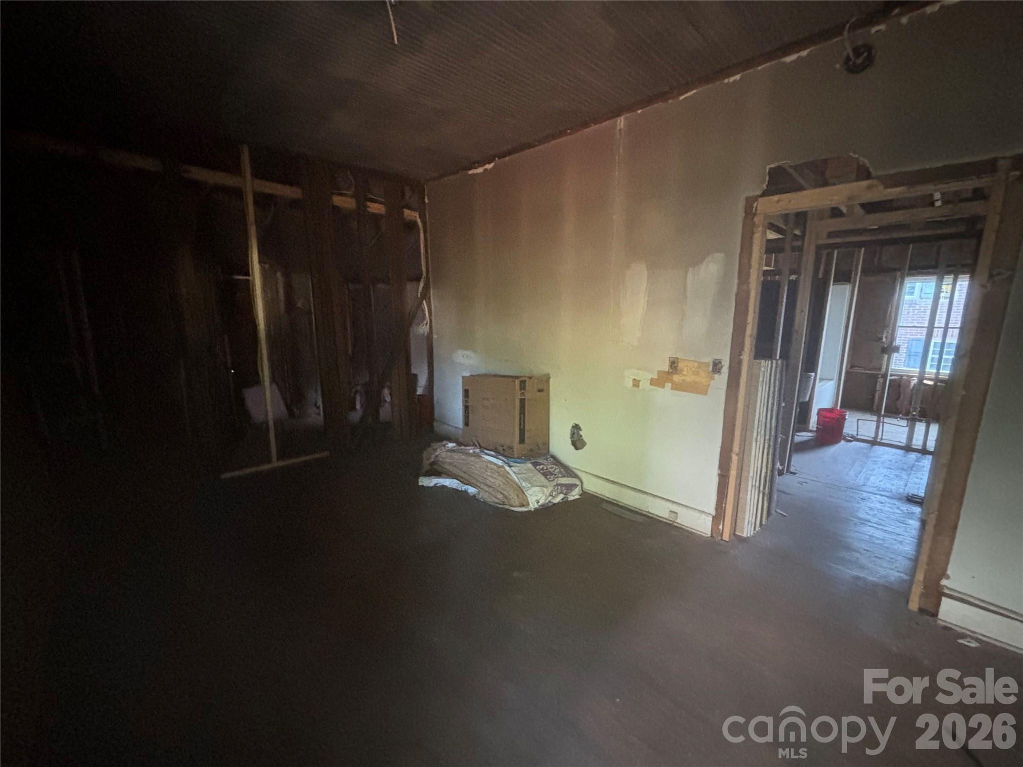 543 Salisbury Street Property Photo 28
