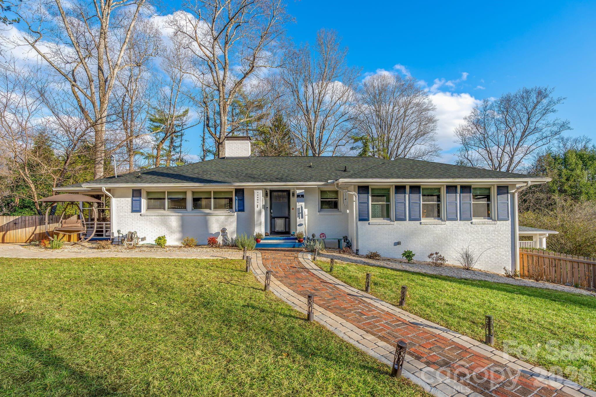 2 Bevlyn Drive Property Photo 1