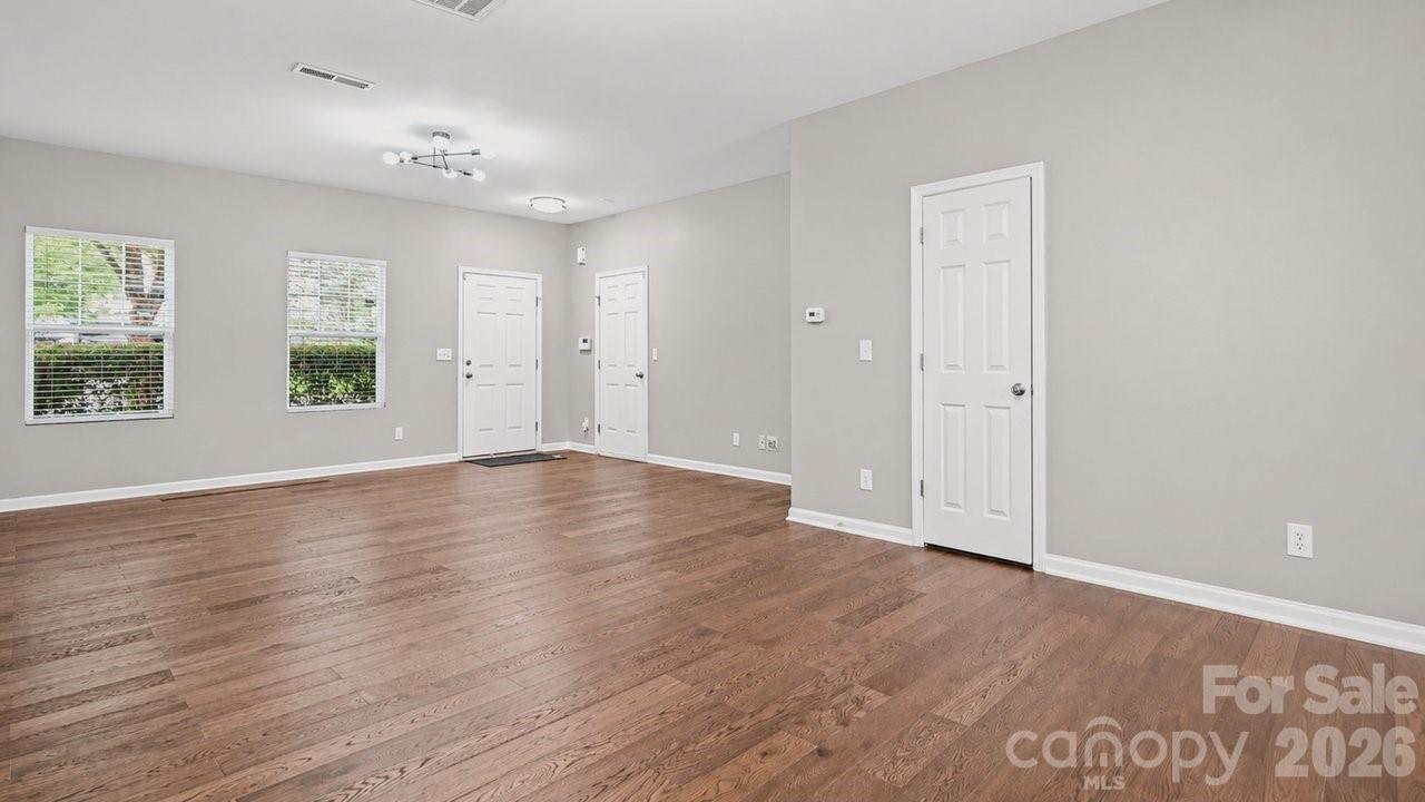 5310 Elessar Place Property Photo 20