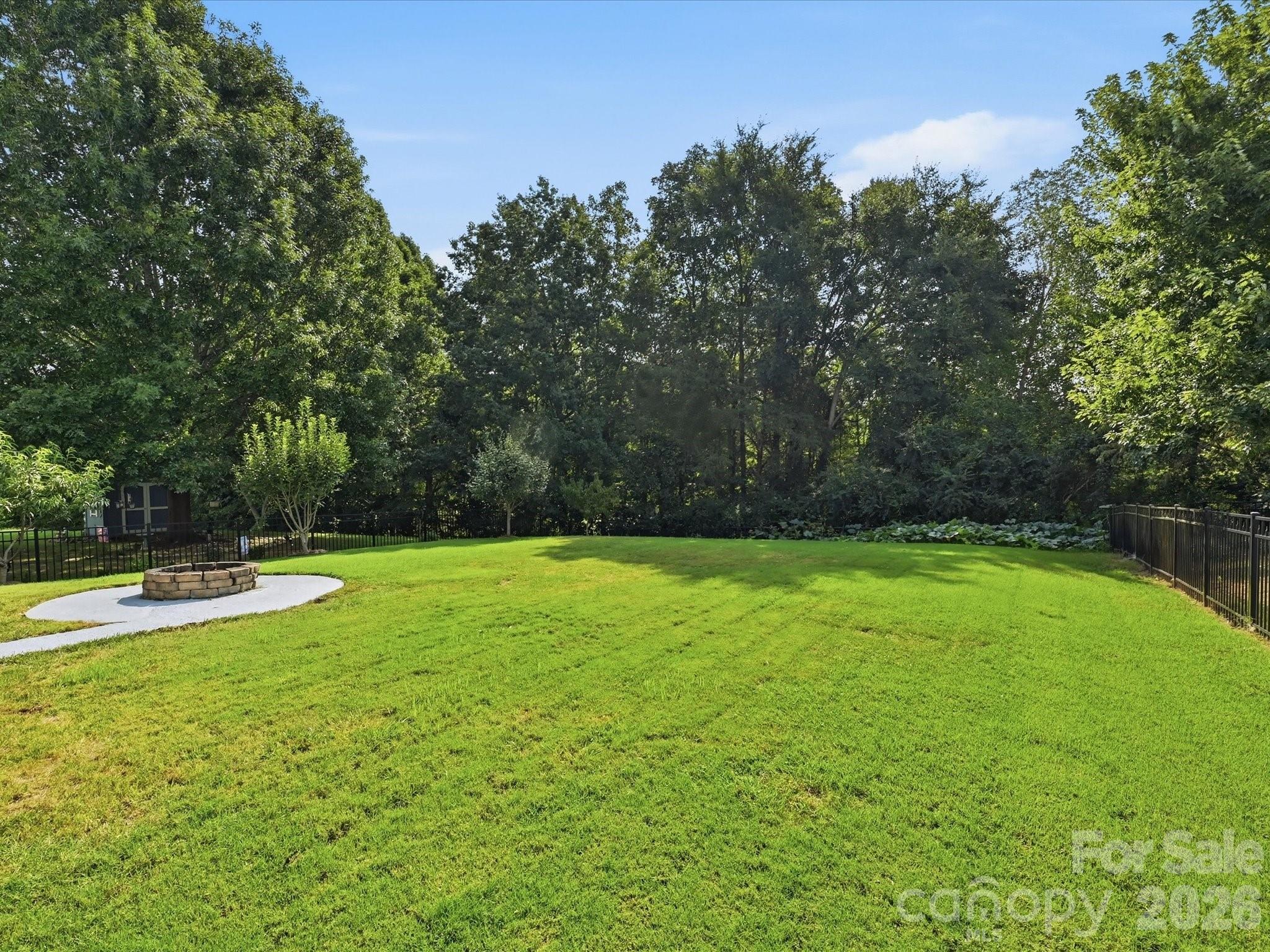 2400 Sierra Chase Drive Property Photo 31