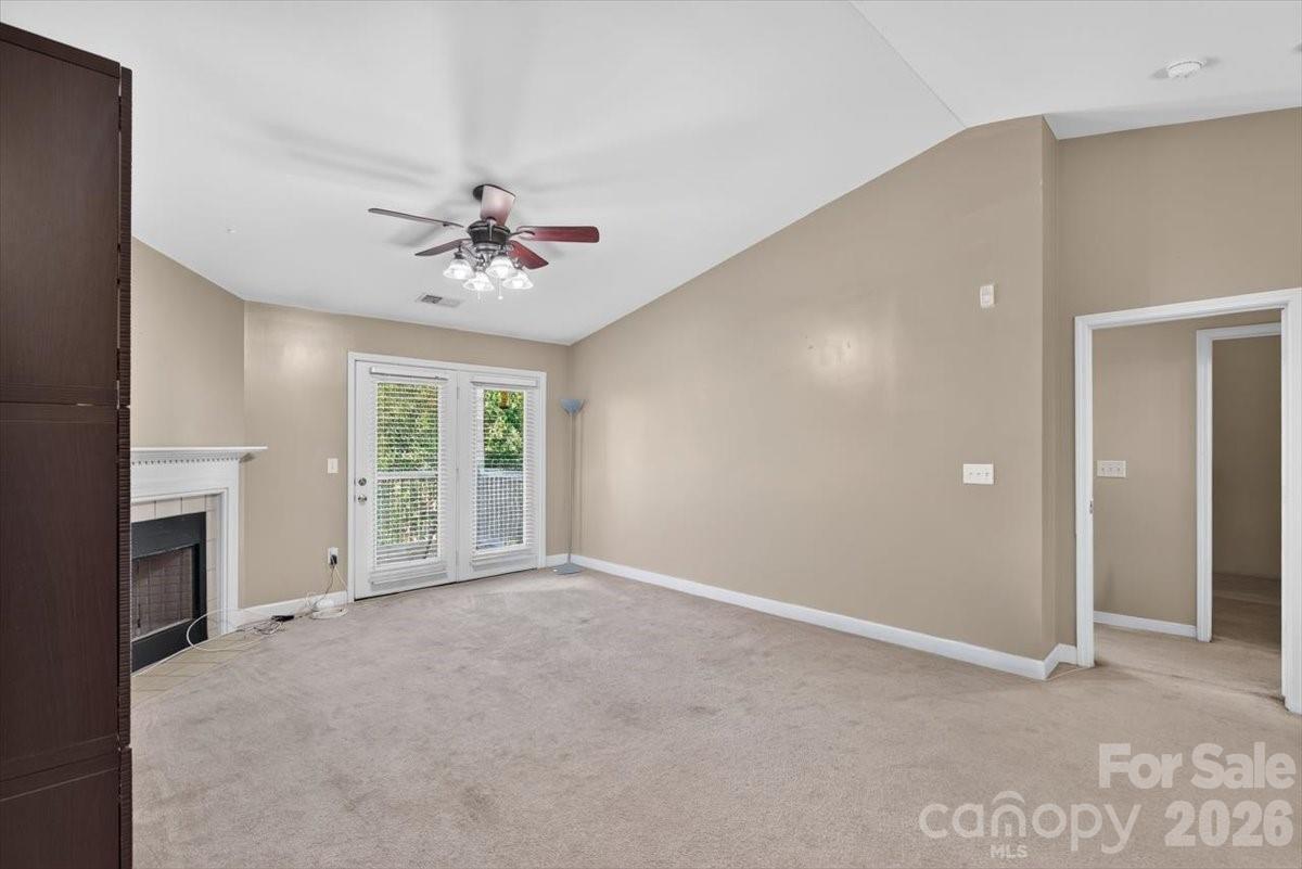 11232 Hyde Pointe Court Property Photo 3