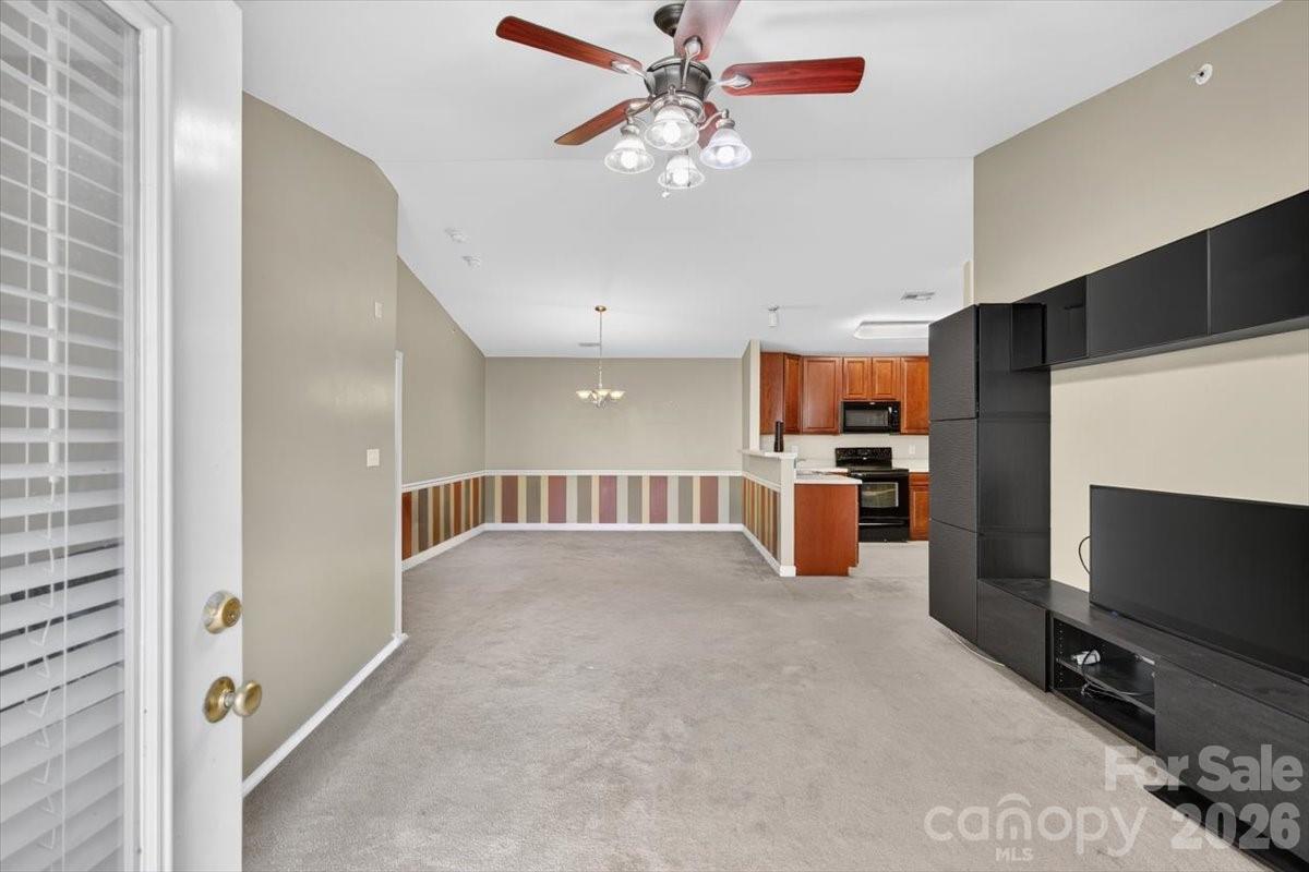 11232 Hyde Pointe Court Property Photo 7