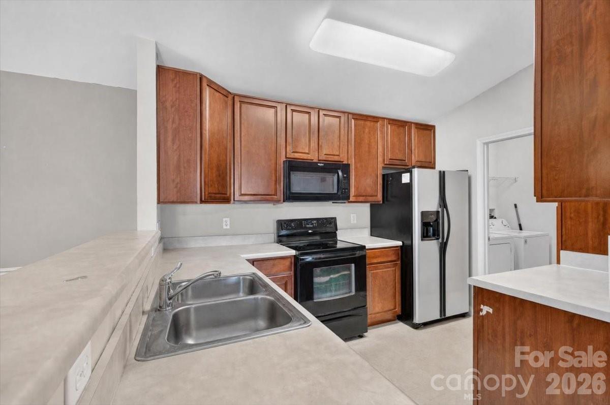 11232 Hyde Pointe Court Property Photo 12