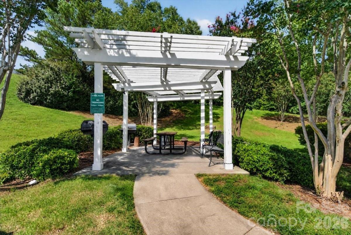 11232 Hyde Pointe Court Property Photo 35