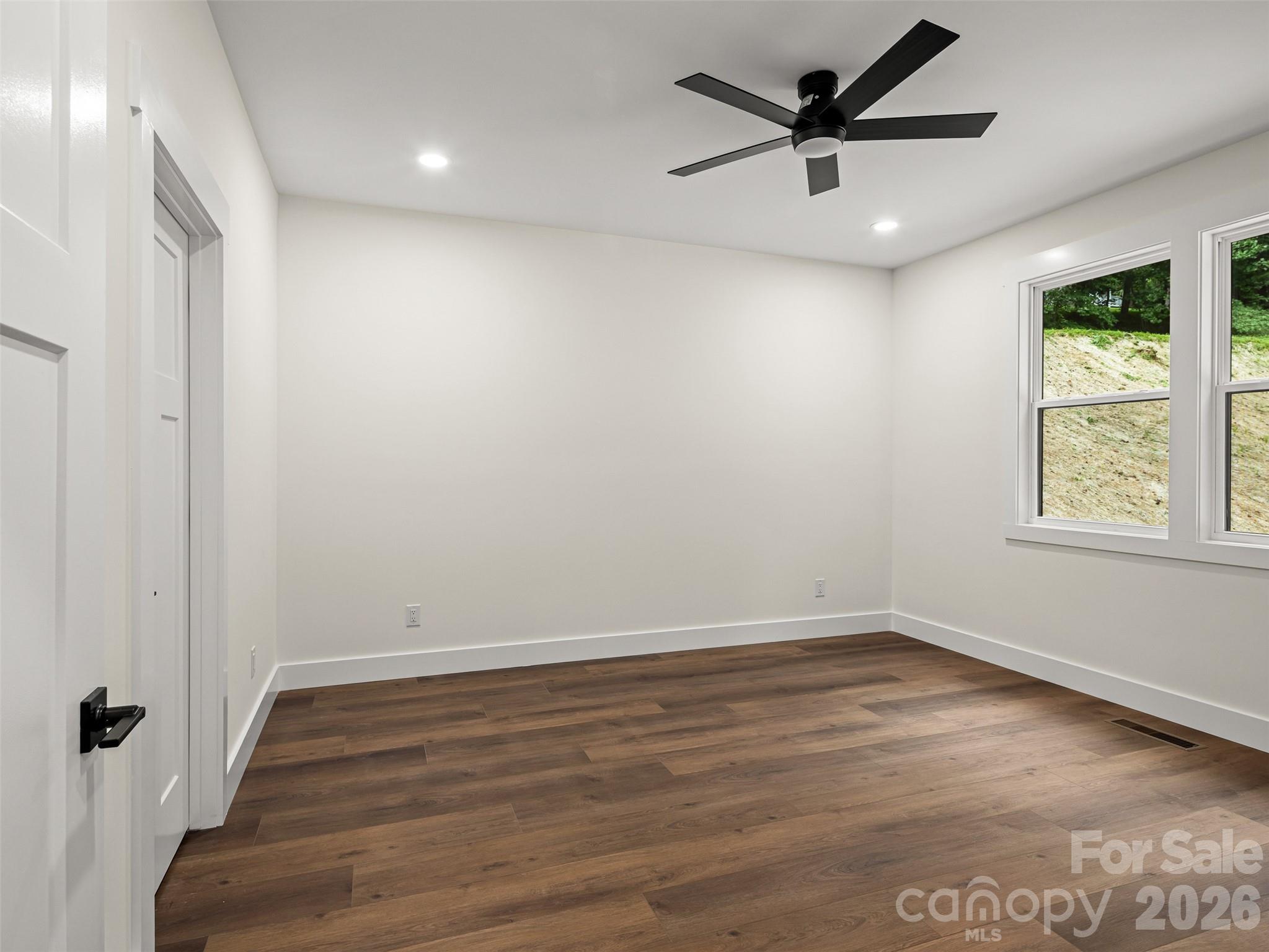 129 Quiet Woods Drive Property Photo 19