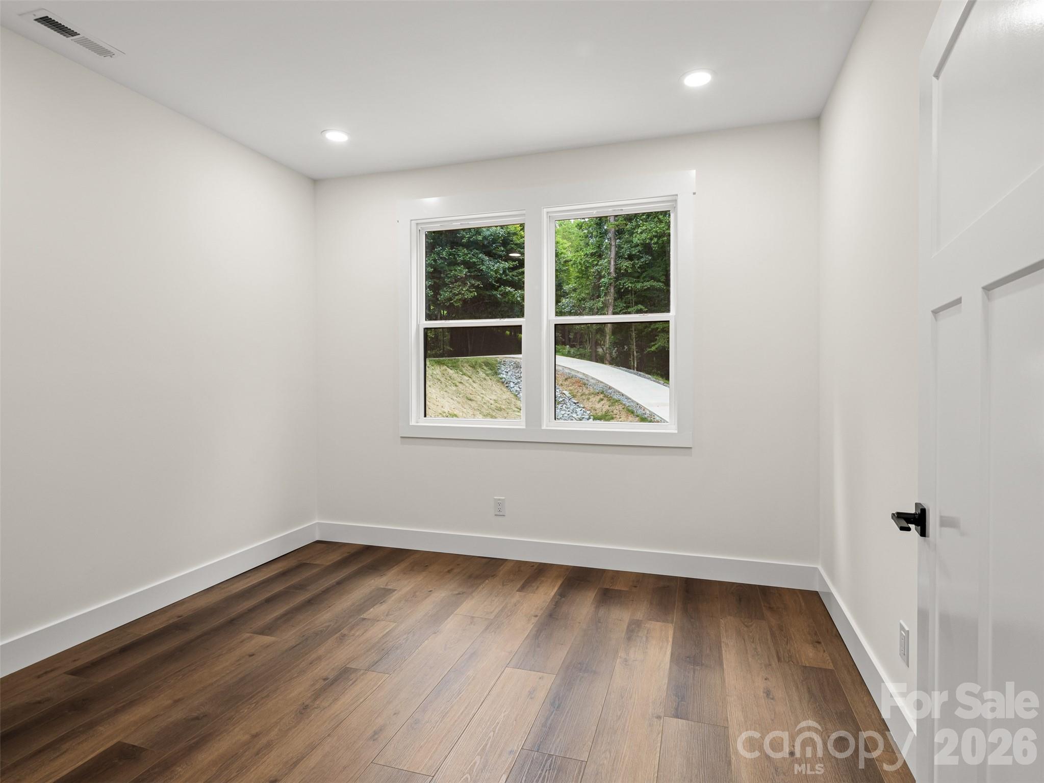 129 Quiet Woods Drive Property Photo 34
