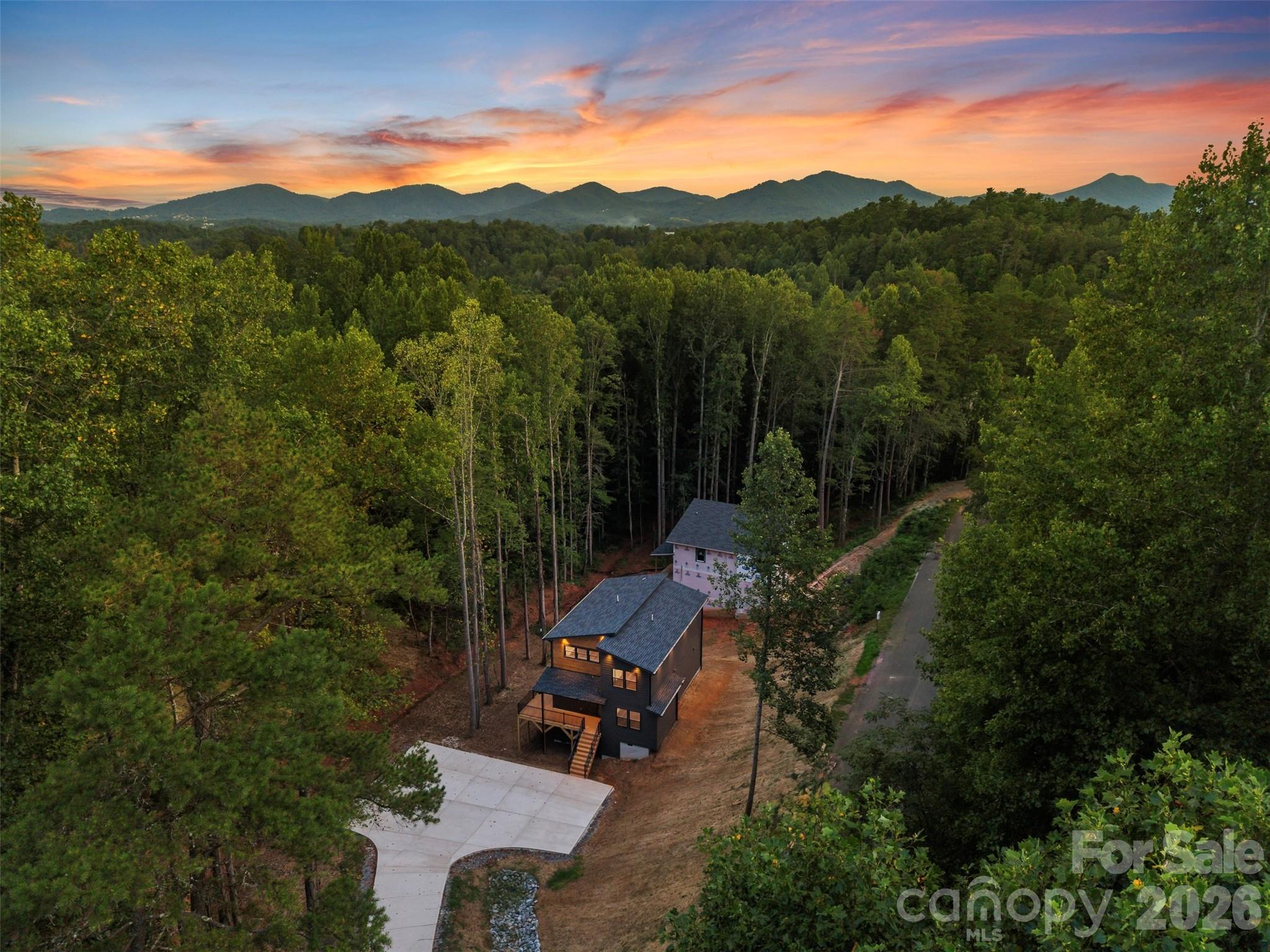 129 Quiet Woods Drive Property Photo 48