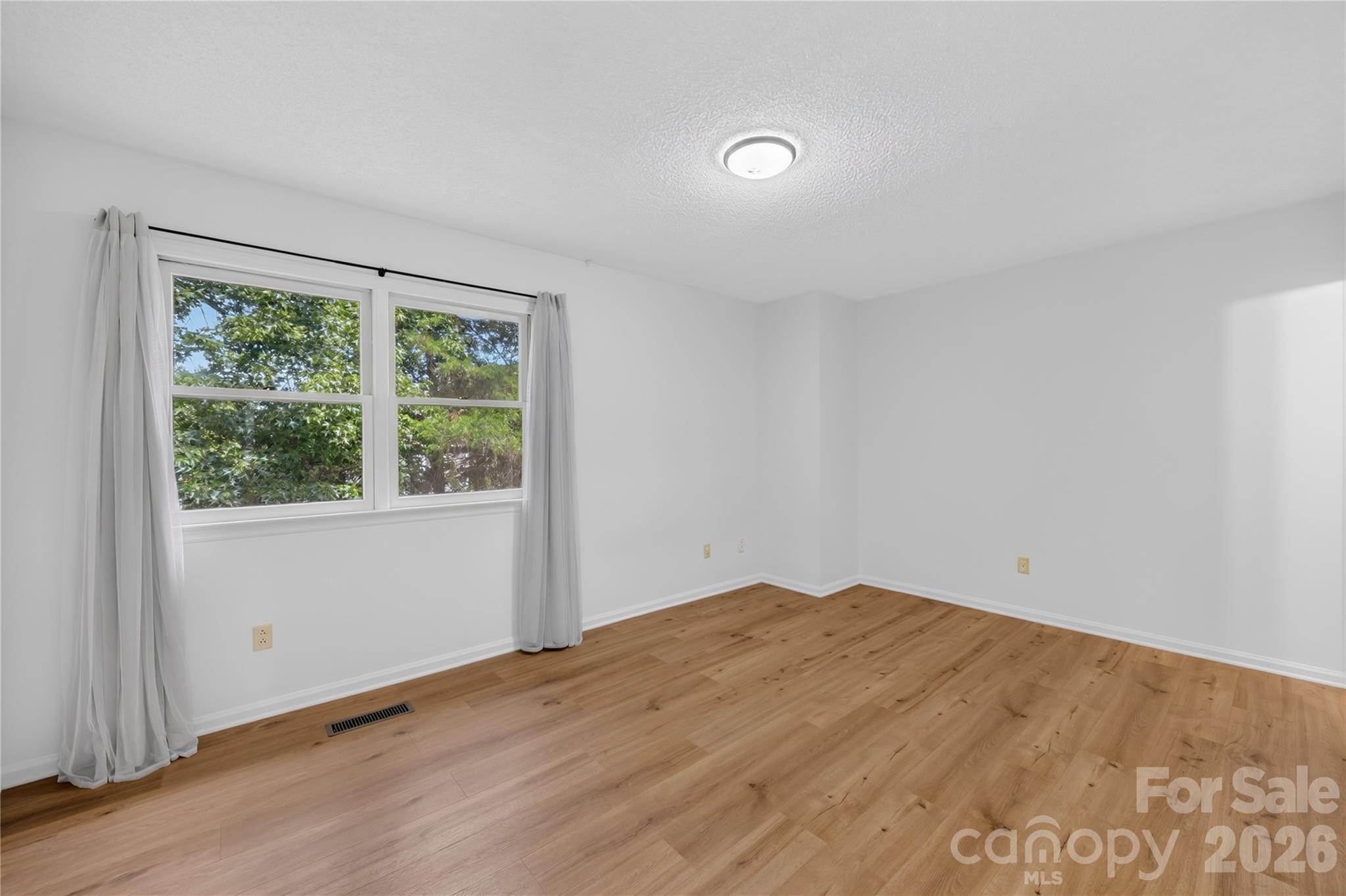 8426 Rust Wood Place Property Photo 12