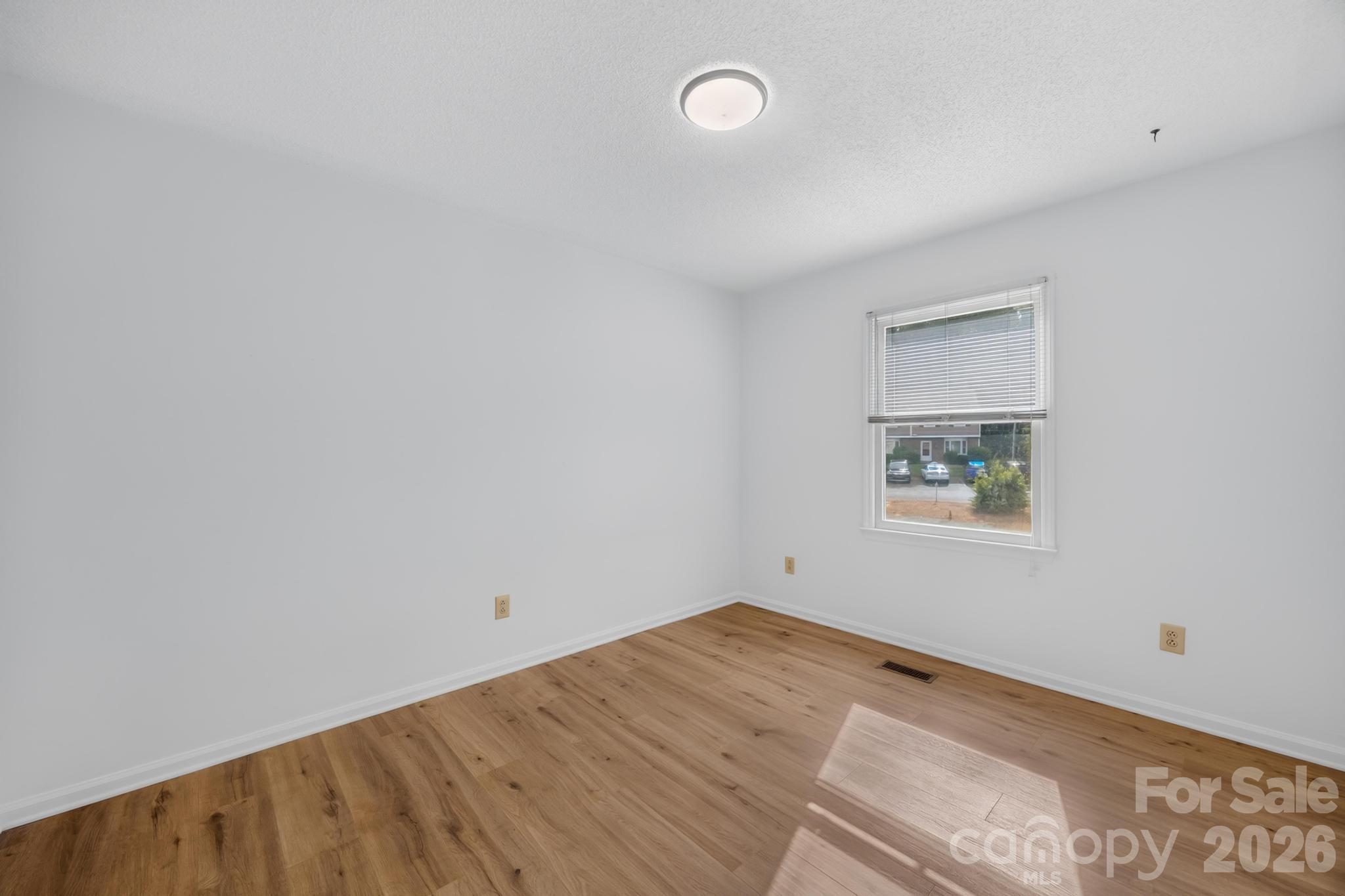 8426 Rust Wood Place Property Photo 14