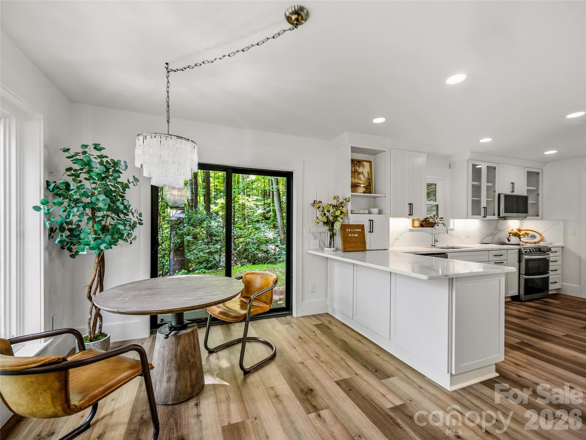 81 Summer Trees Lane Property Photo 7