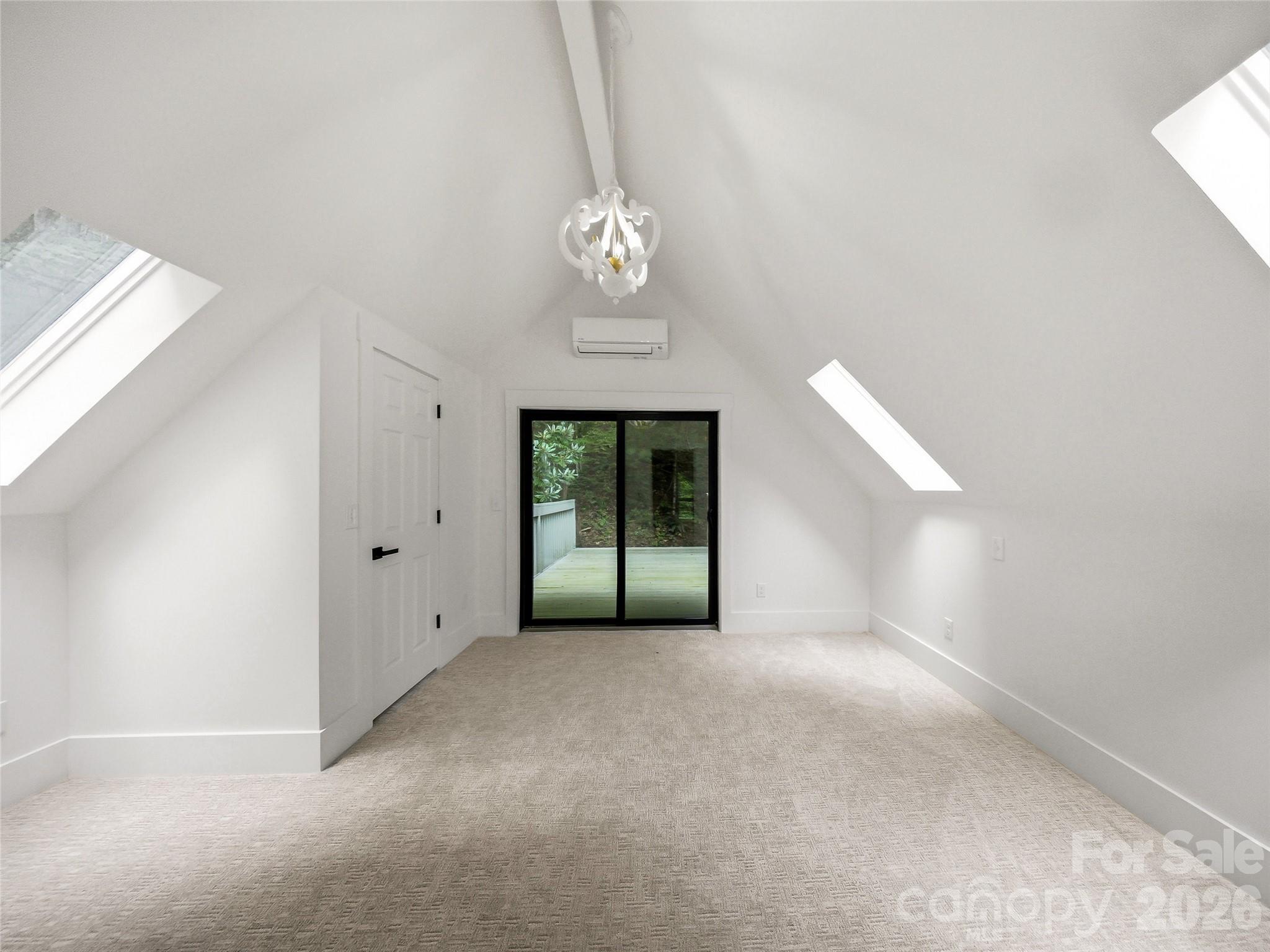 81 Summer Trees Lane Property Photo 26