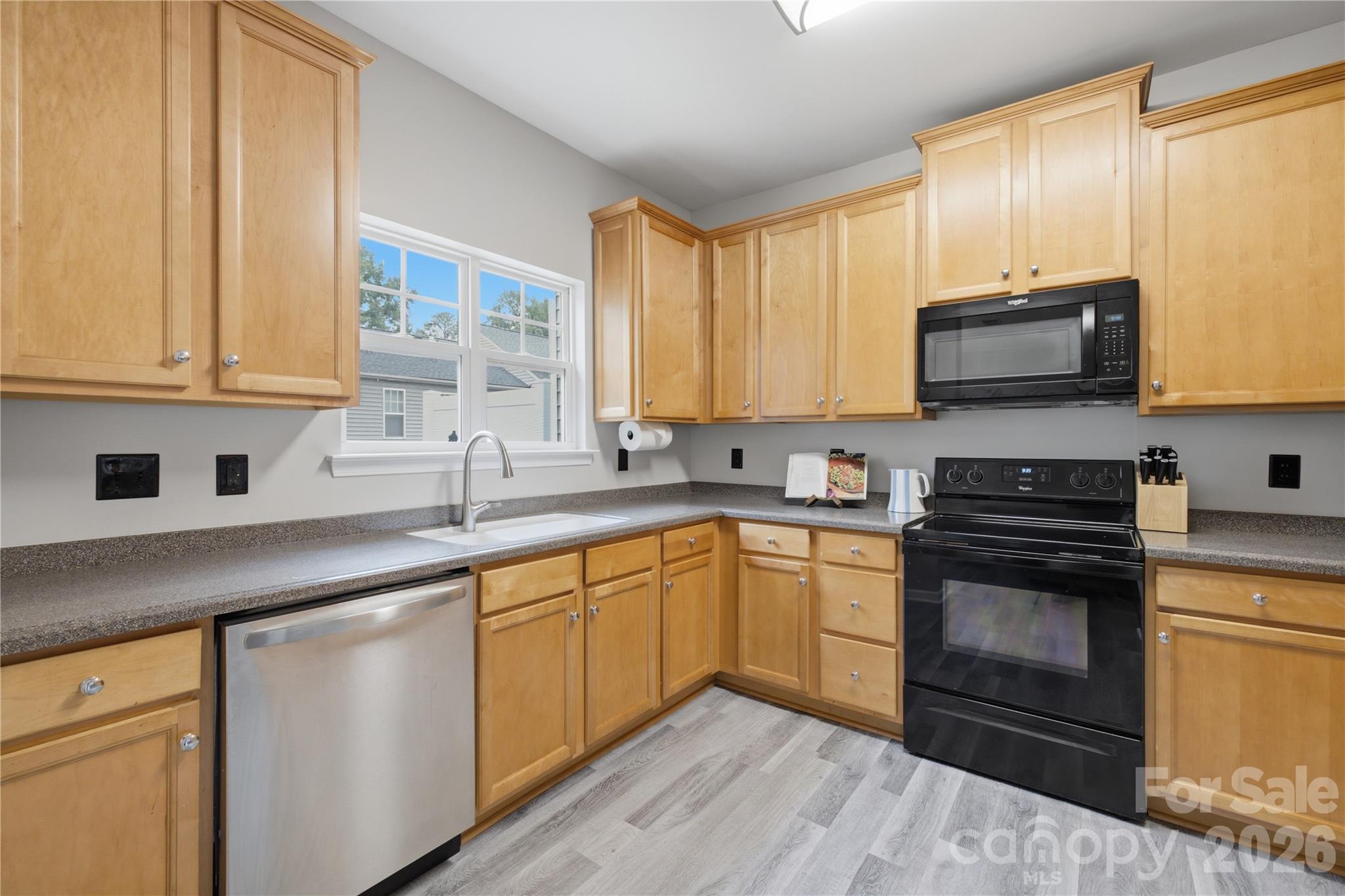 5836 Pisgah Way Property Photo 4