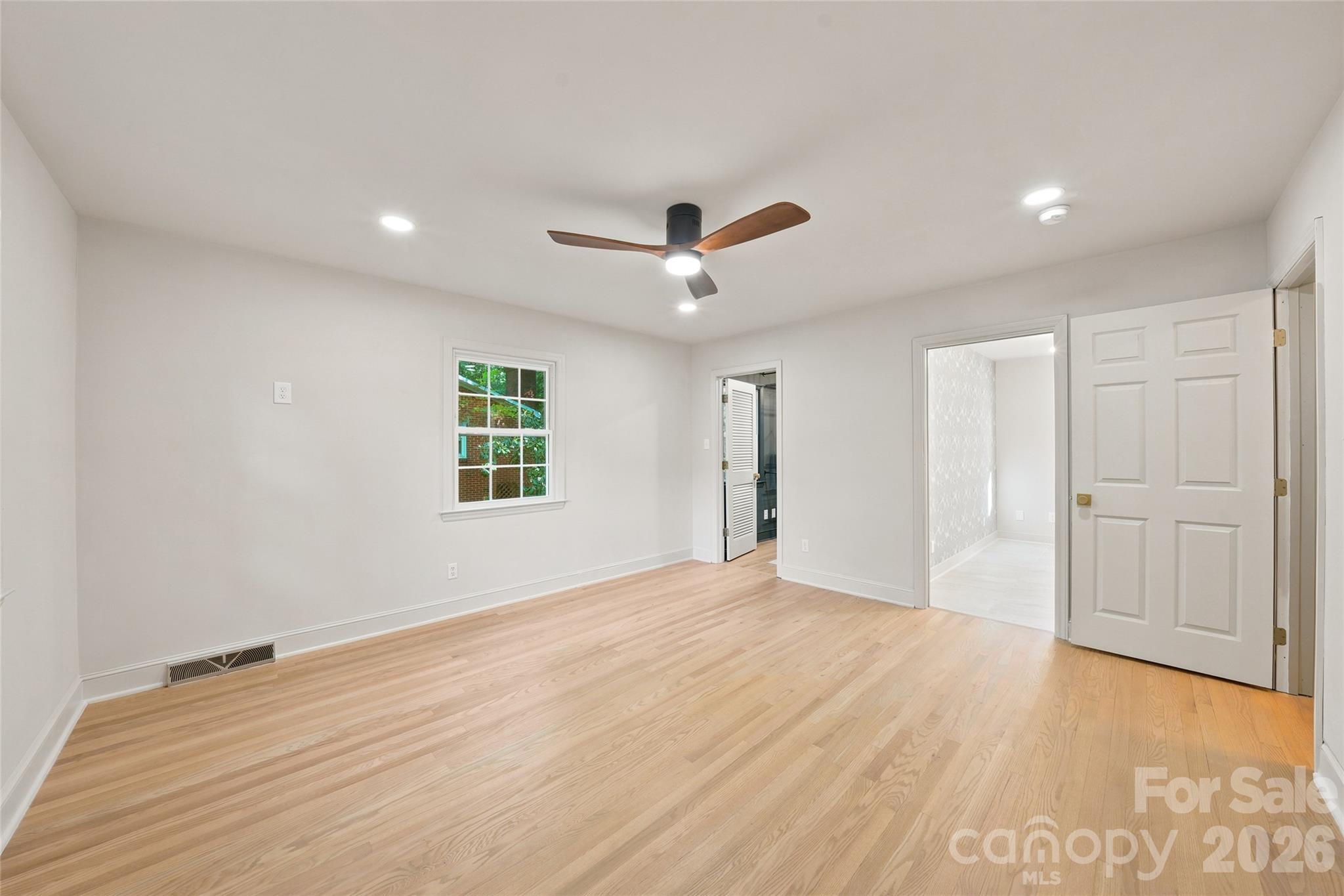 7527 Gayle Avenue Property Photo 17