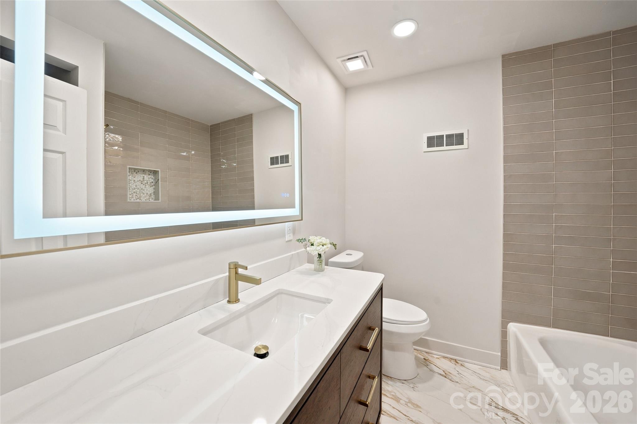7527 Gayle Avenue Property Photo 26