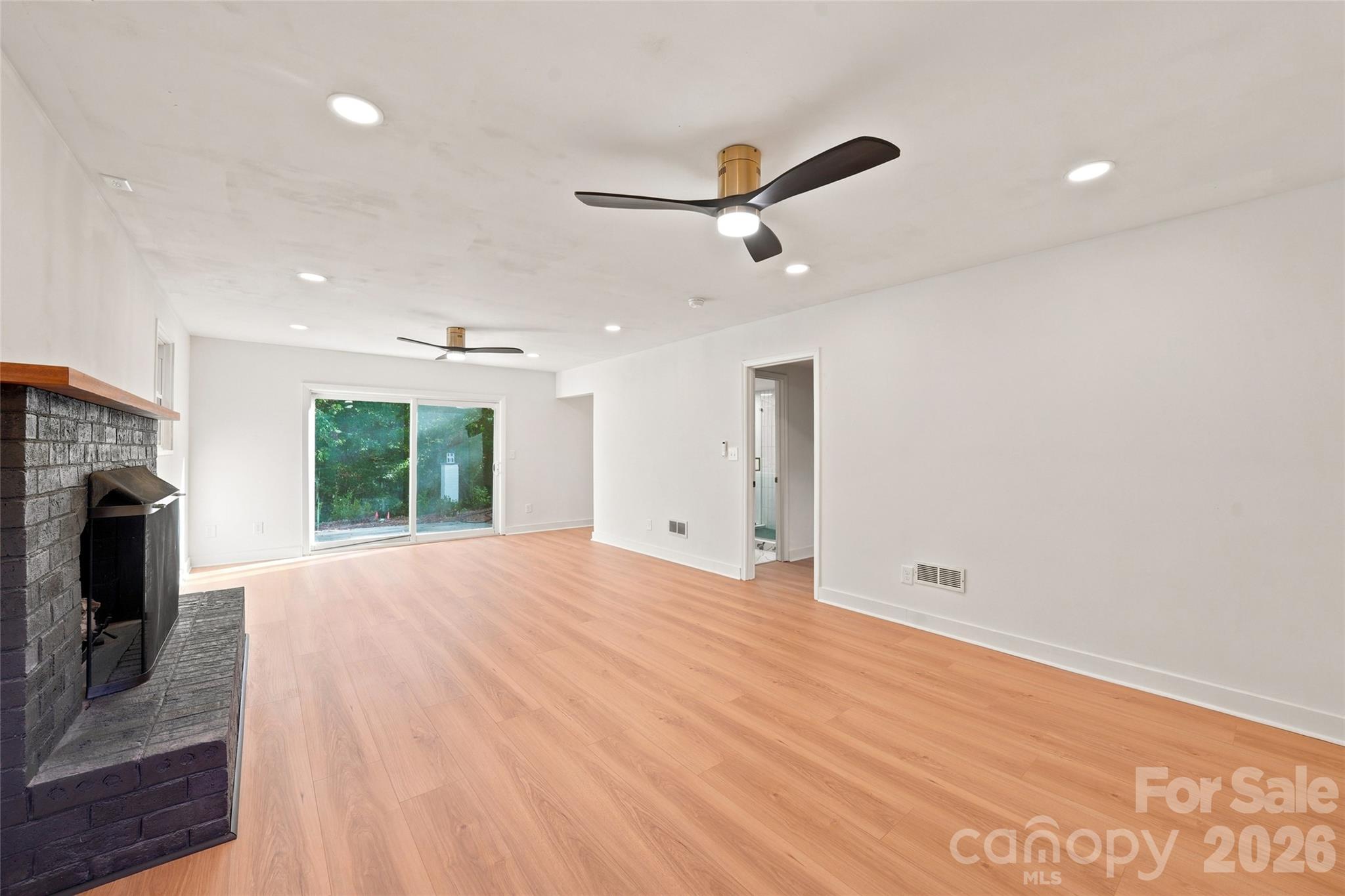 7527 Gayle Avenue Property Photo 32