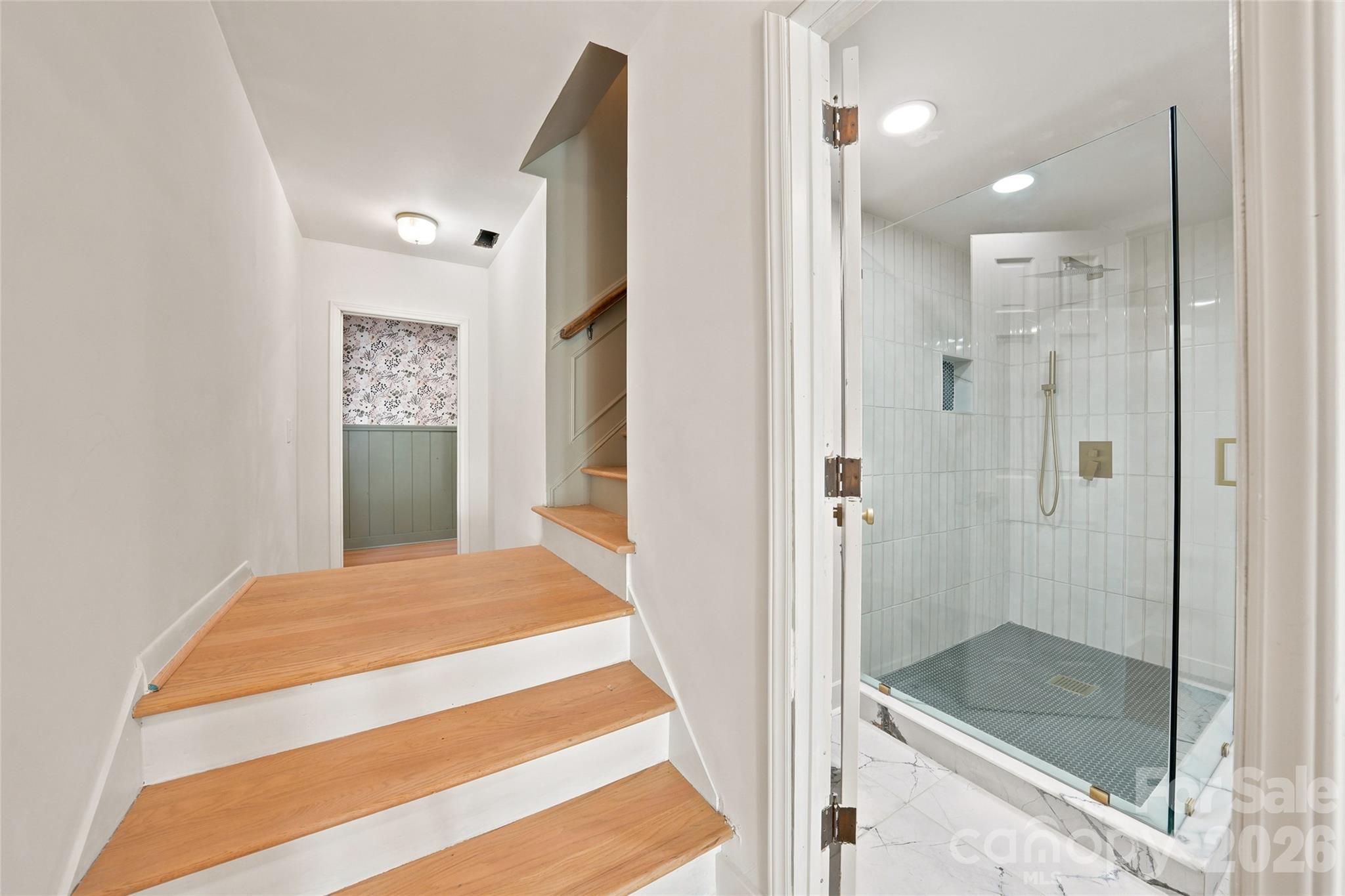 7527 Gayle Avenue Property Photo 32