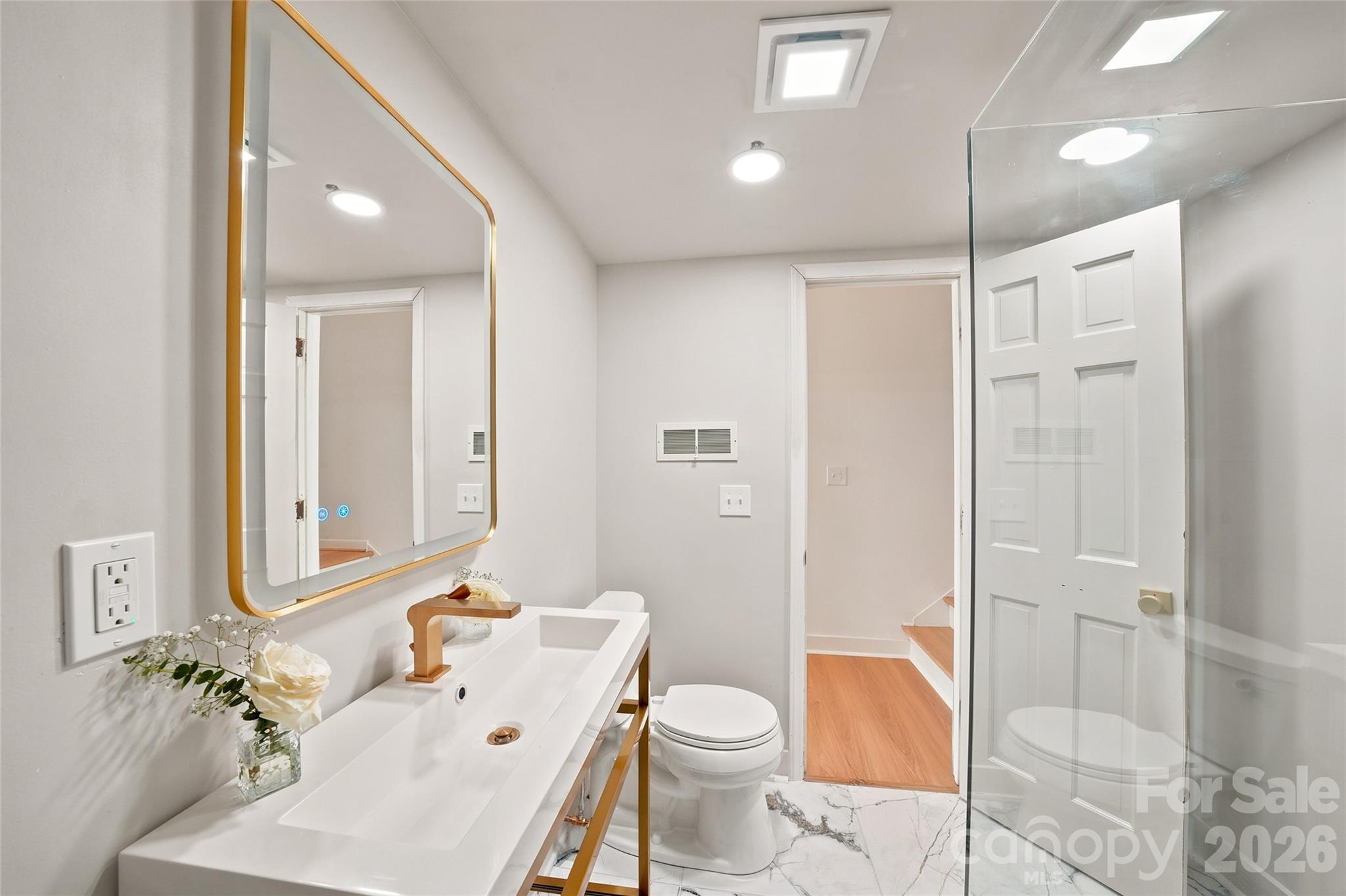 7527 Gayle Avenue Property Photo 39