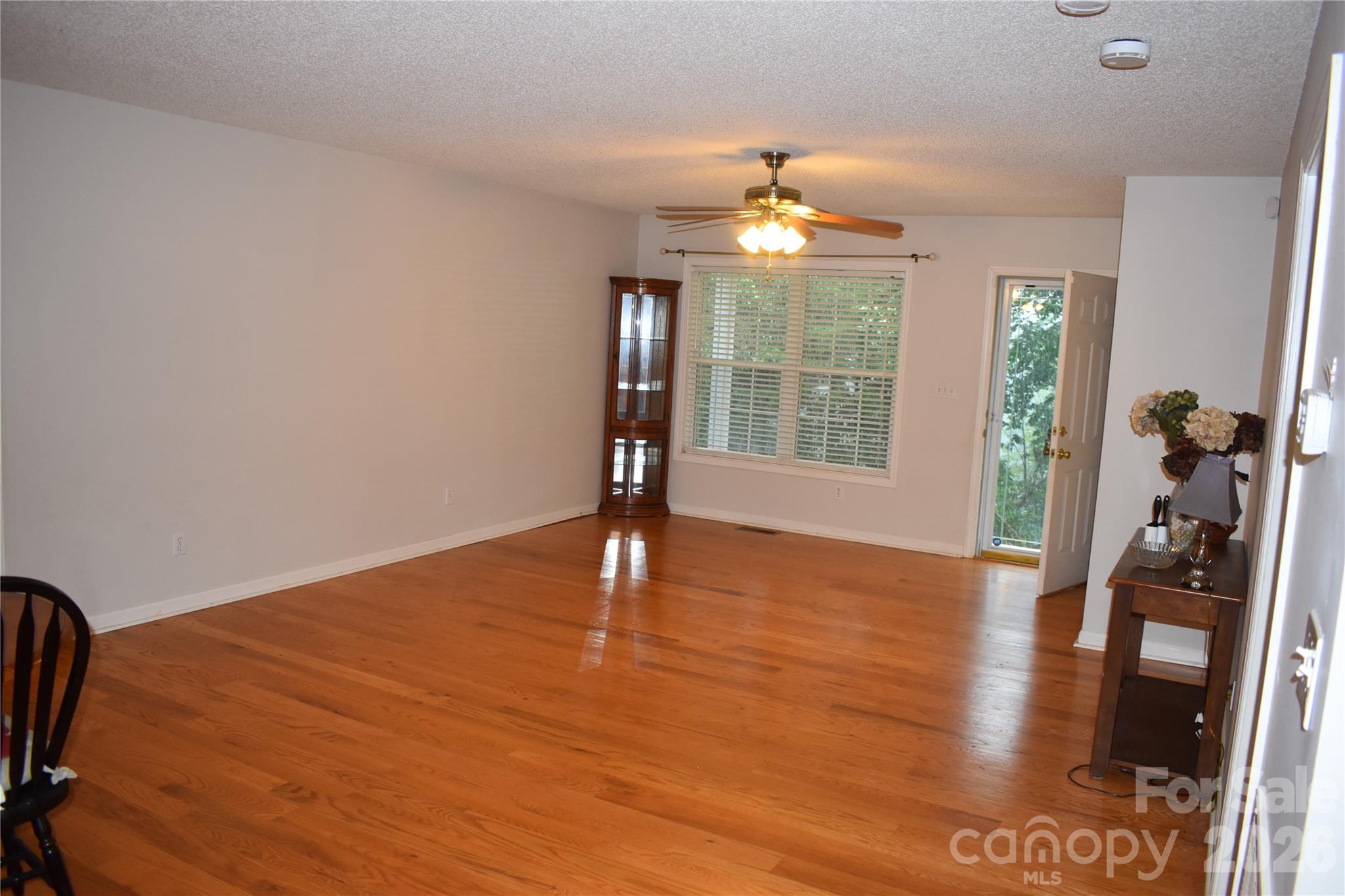 26 Chipmunk Ridge Property Photo 3