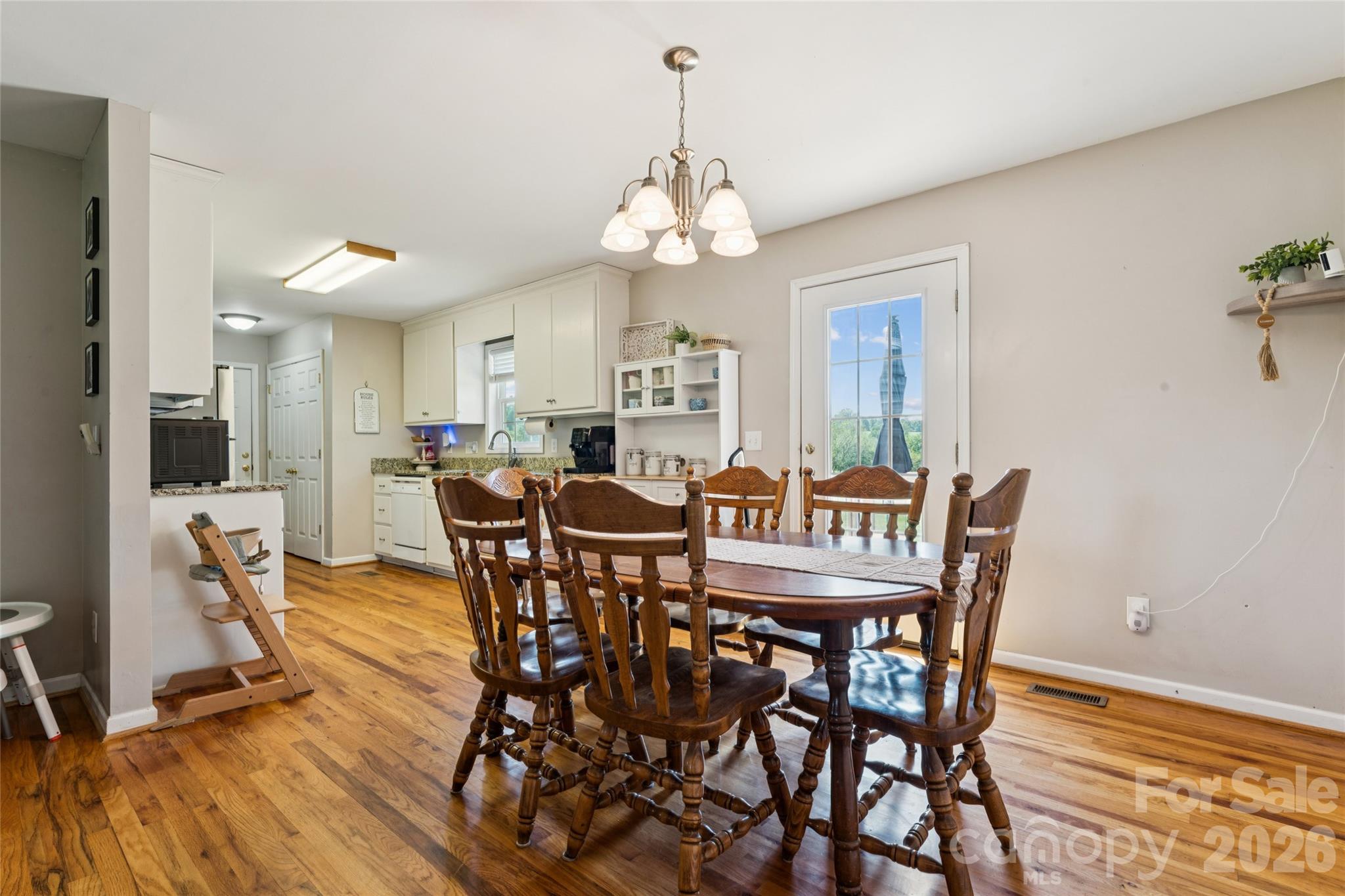 550 Stable Brook Lane Property Photo 10