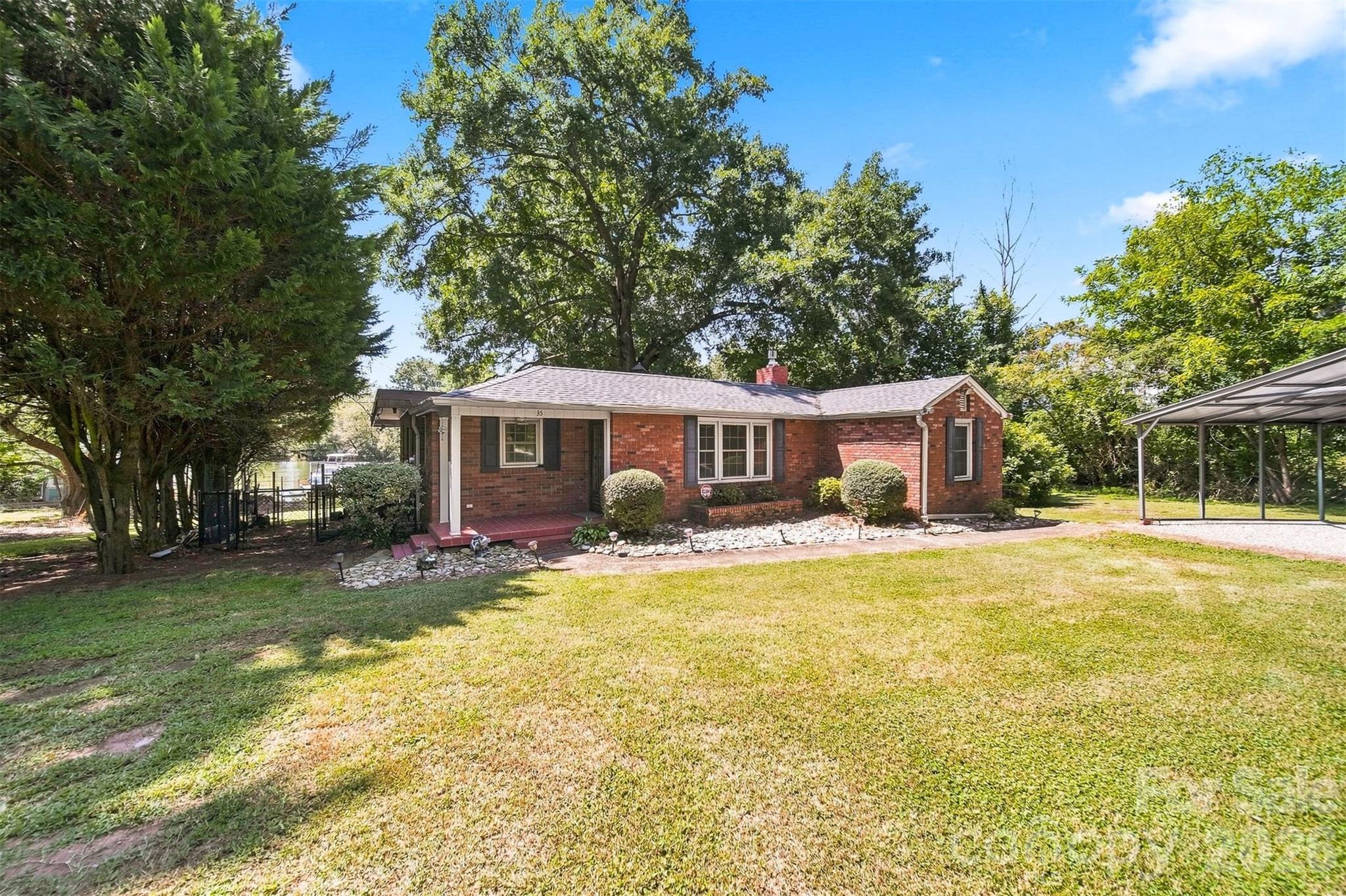 35 Loudonya Lane Property Photo 4