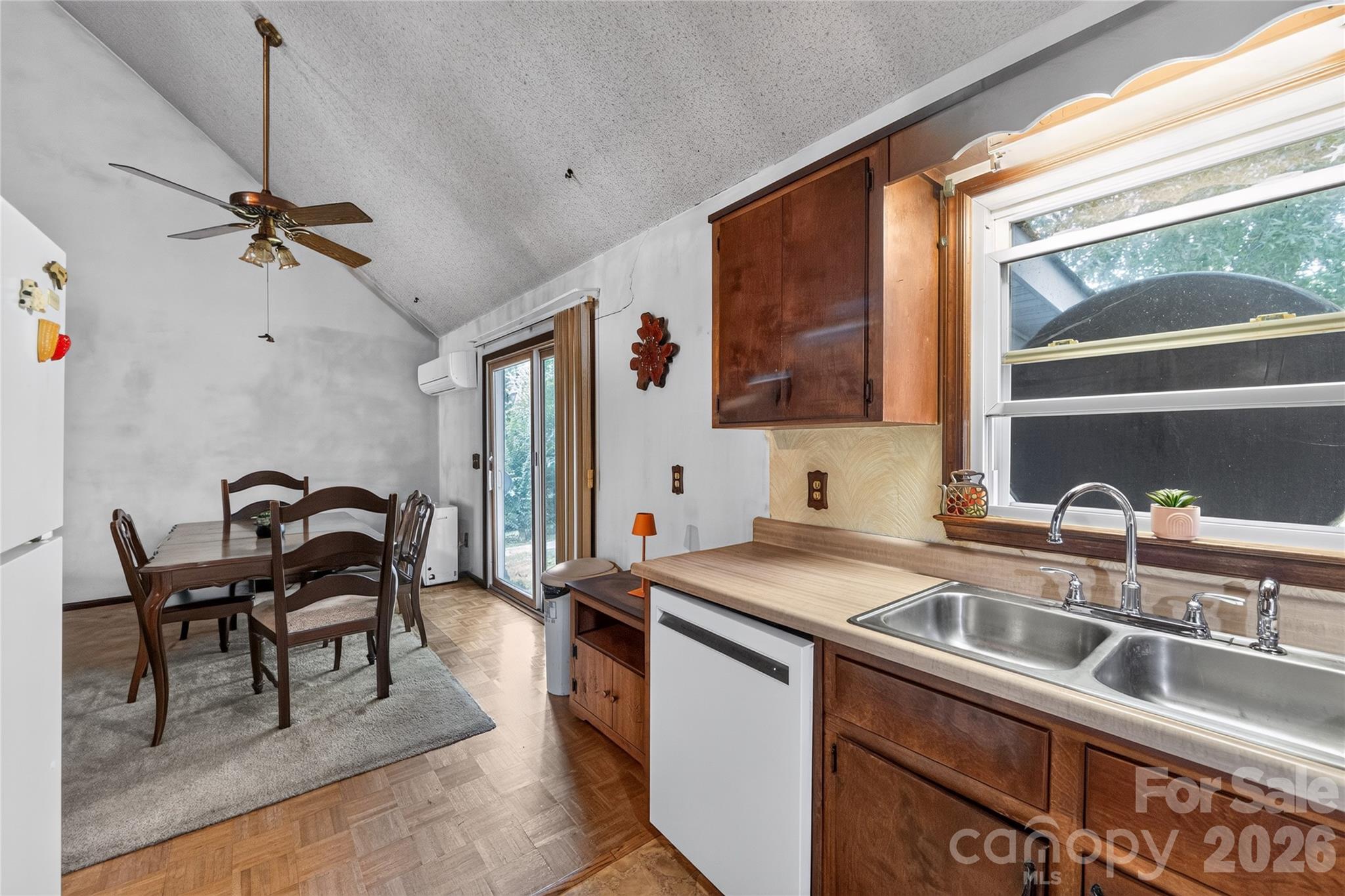 131 Spencer Street Property Photo 15