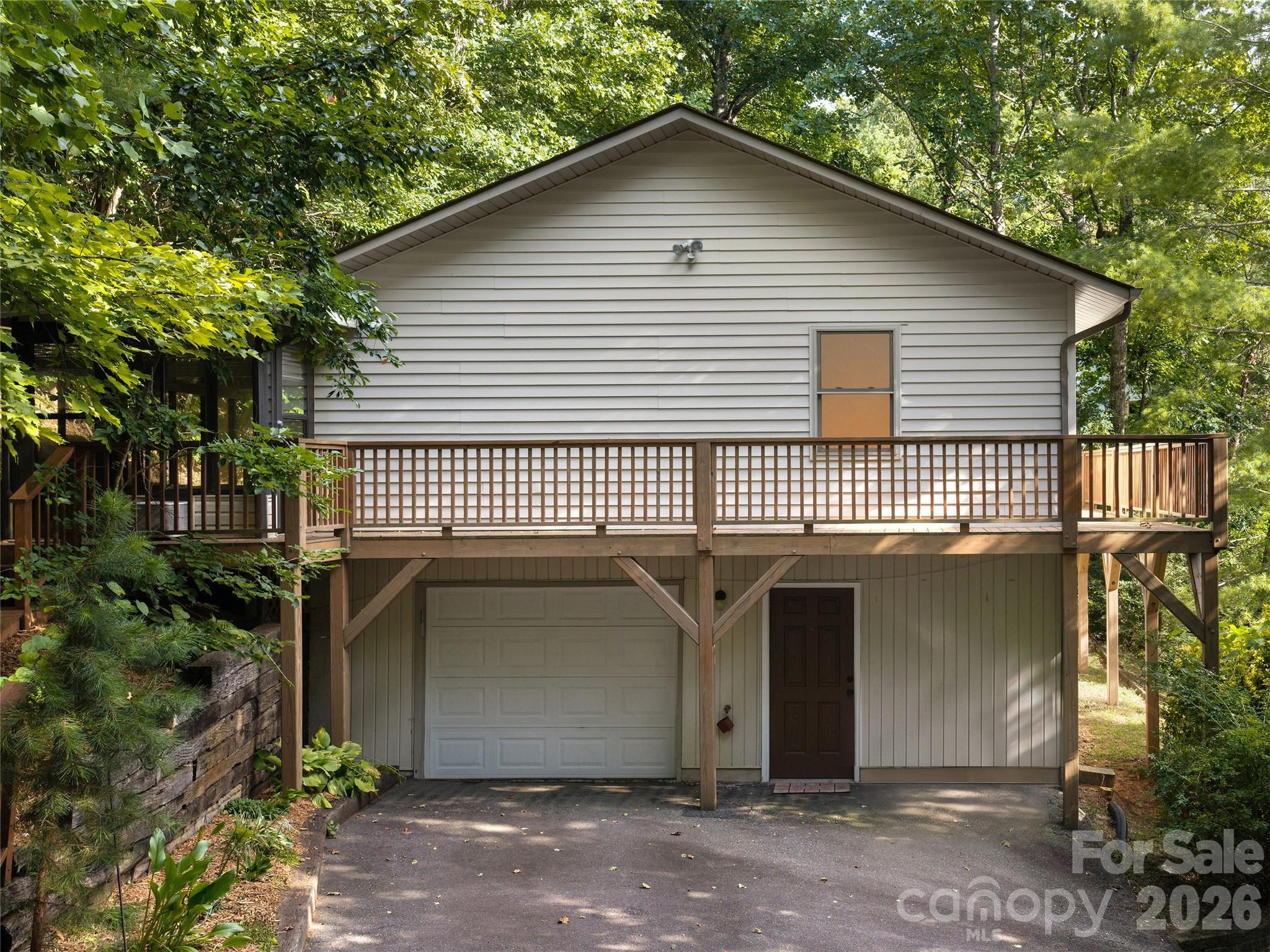 63 Independence Boulevard Property Photo 2