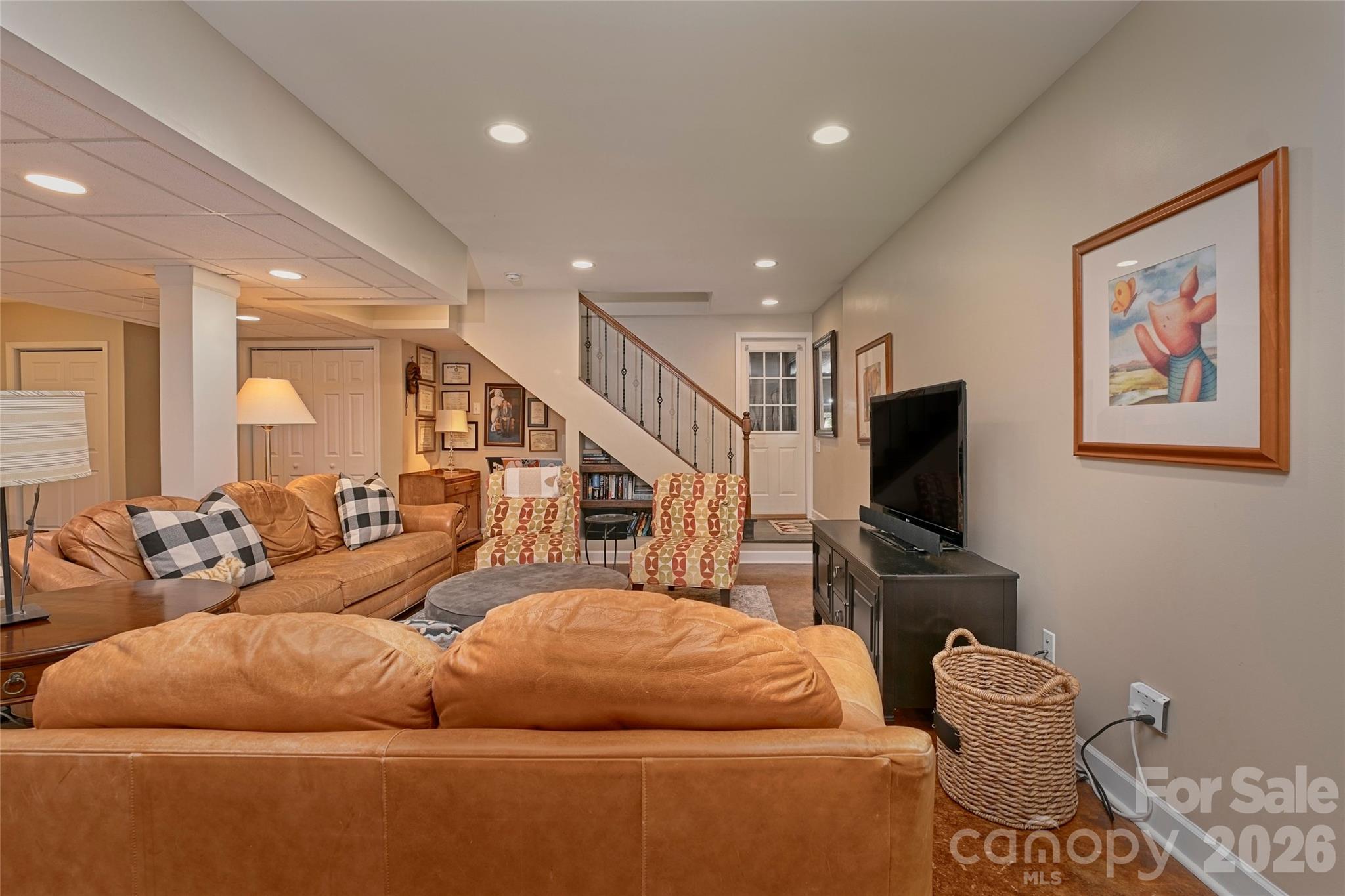 266 Cedarbrook Lane Property Photo 3