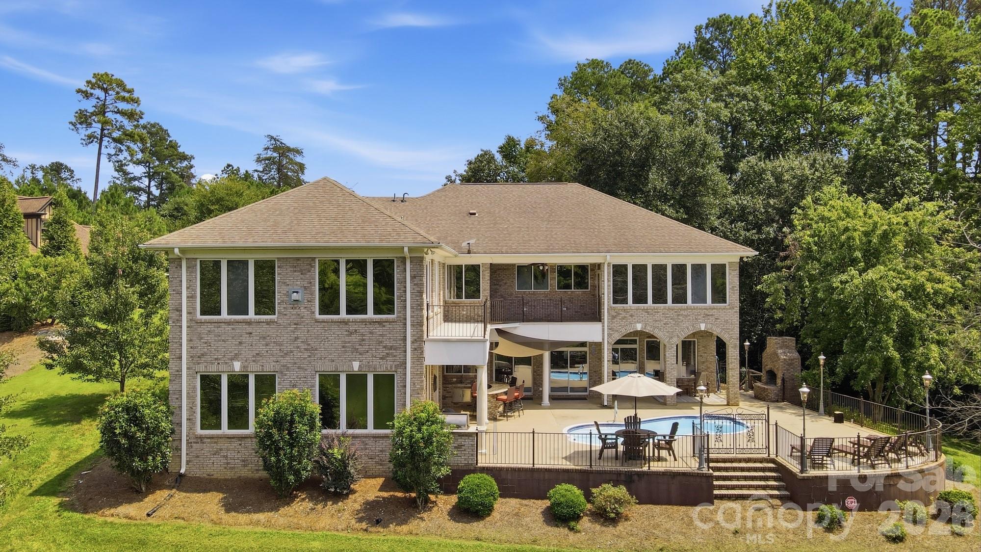 2725 Windswept Cove Property Photo 5