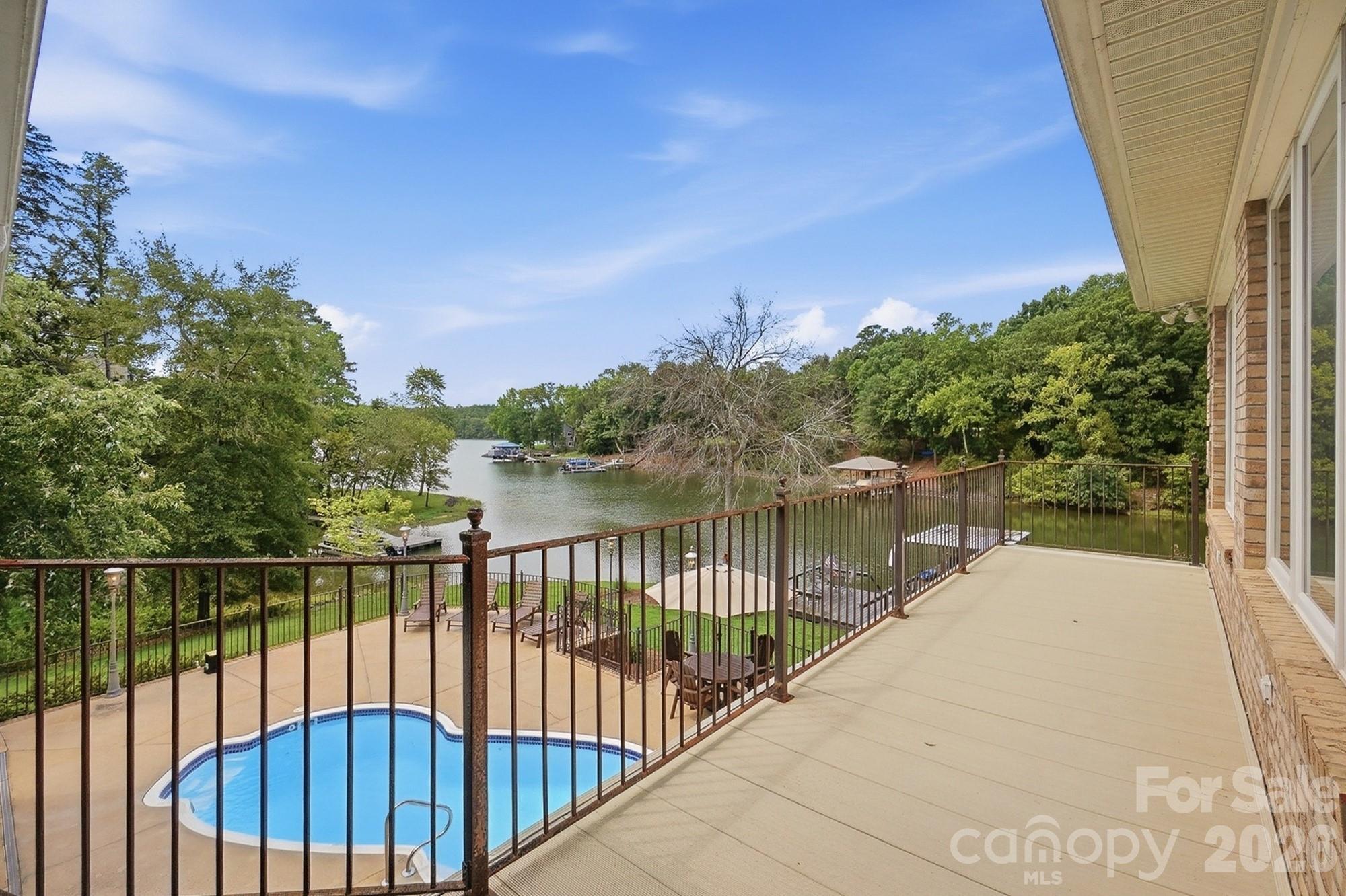 2725 Windswept Cove Property Photo 42