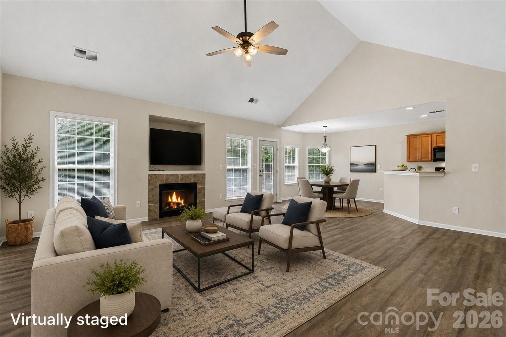 9223 Ladson Road Property Photo 6
