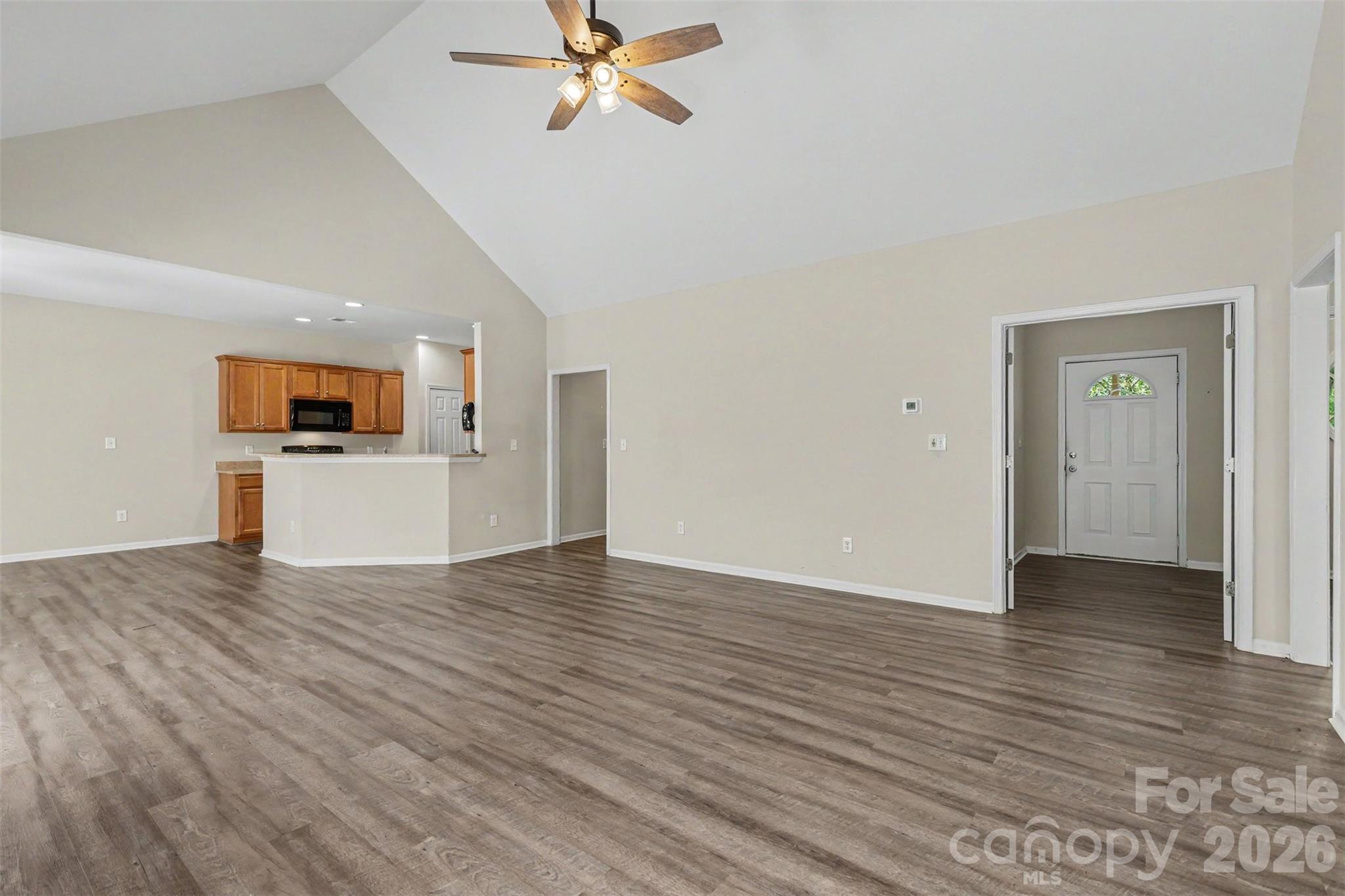 9223 Ladson Road Property Photo 8