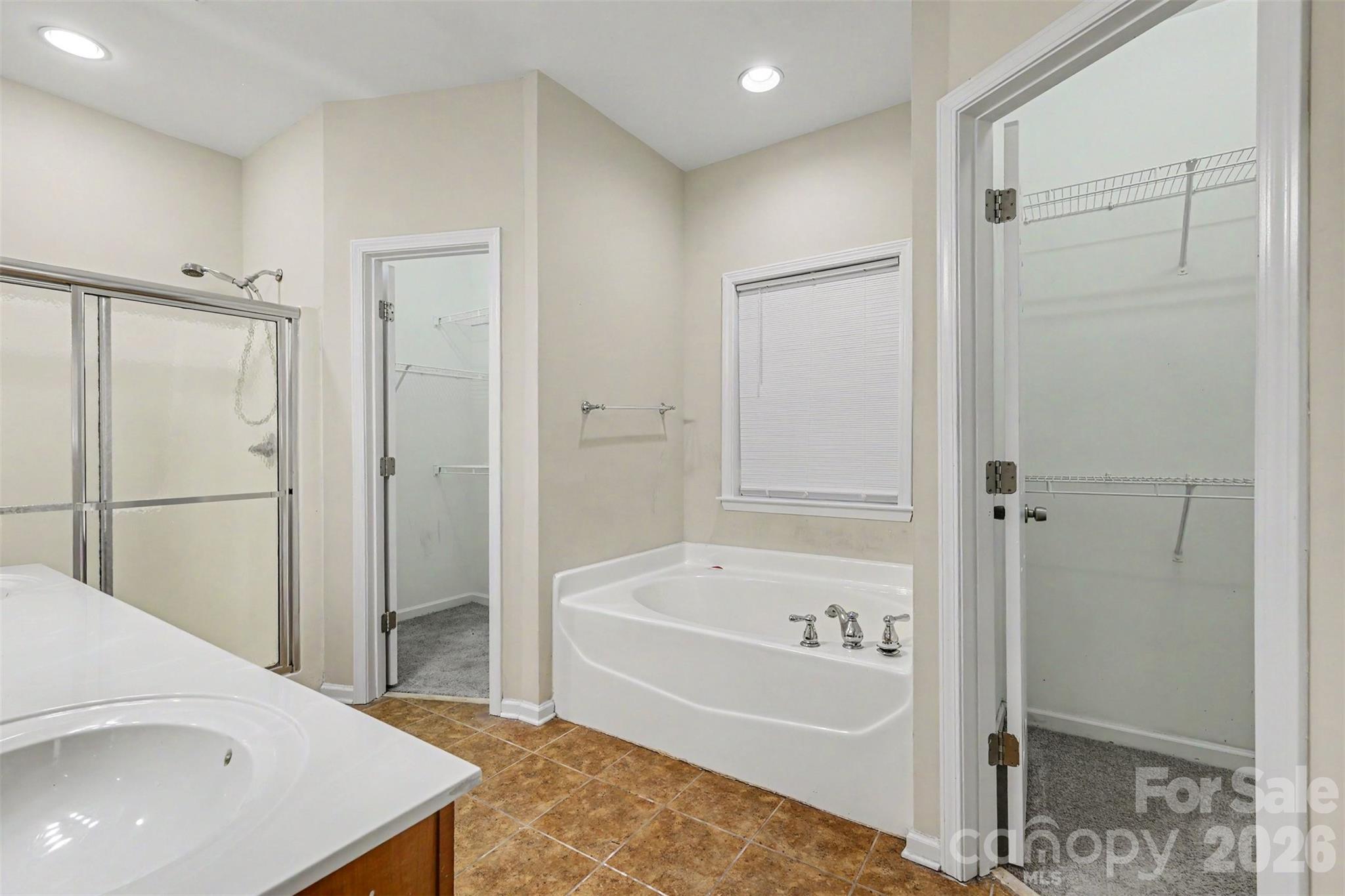 9223 Ladson Road Property Photo 28
