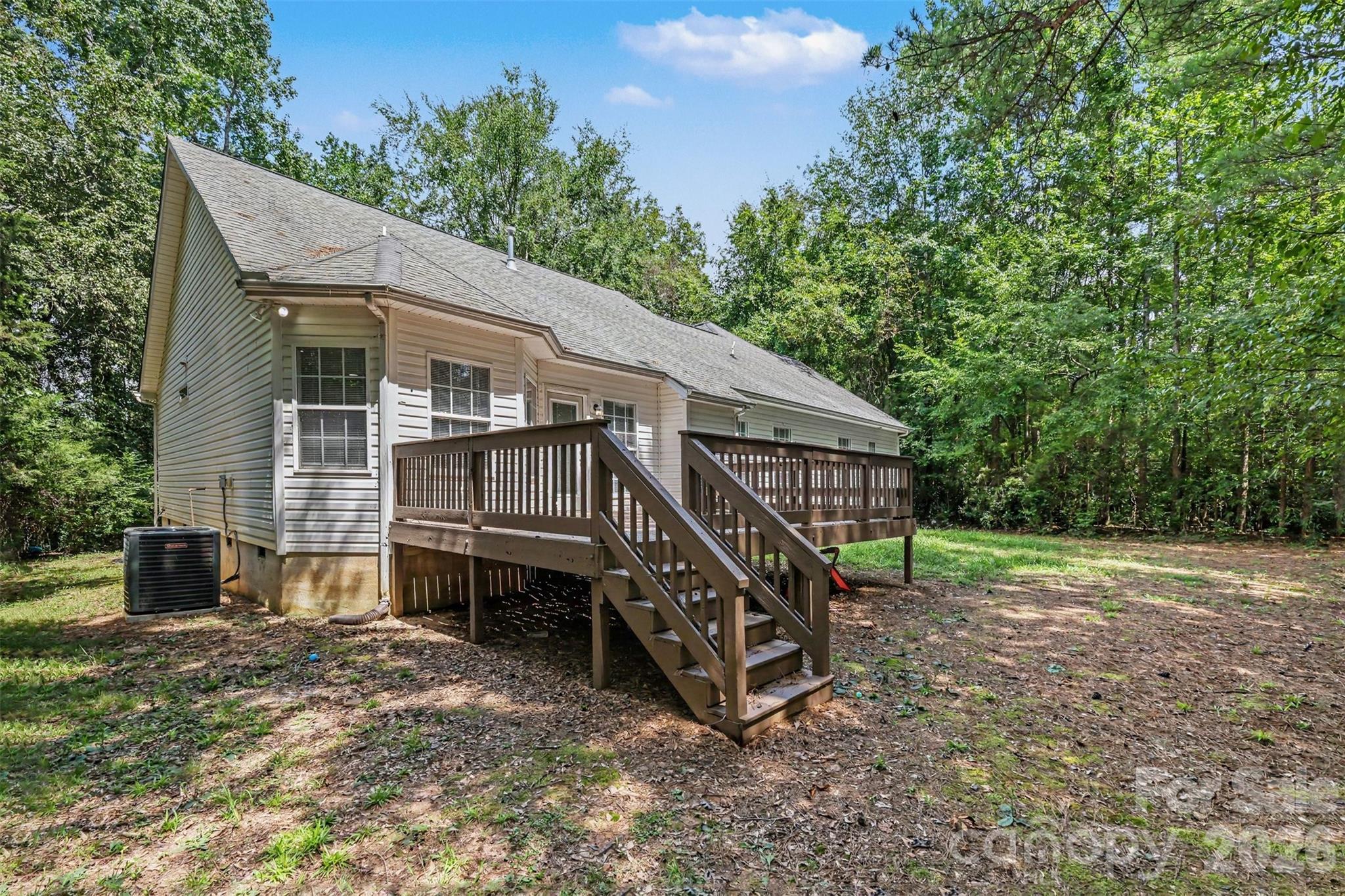 9223 Ladson Road Property Photo 36