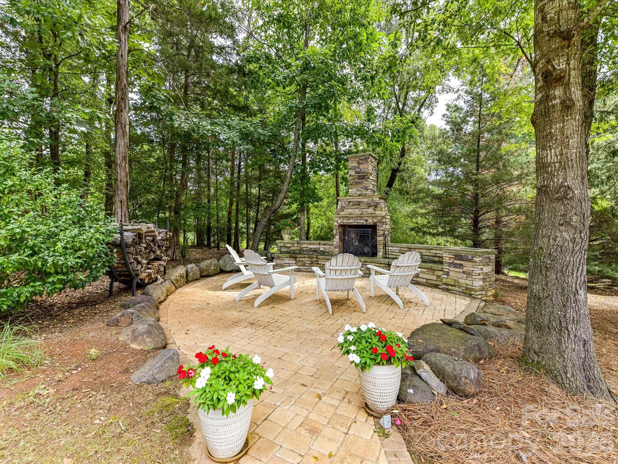 12323 Cherrybark Lane Property Photo 4