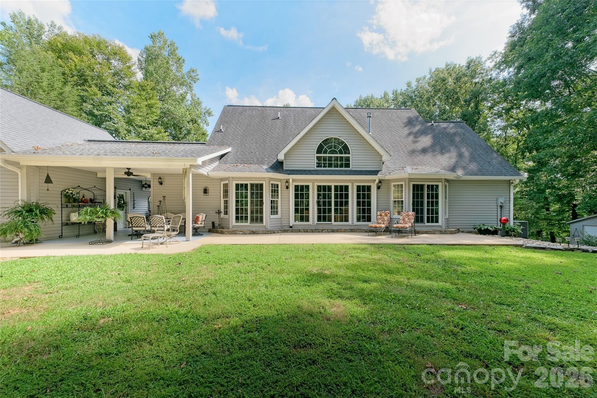 846 Old Us 221 Highway Property Photo 8