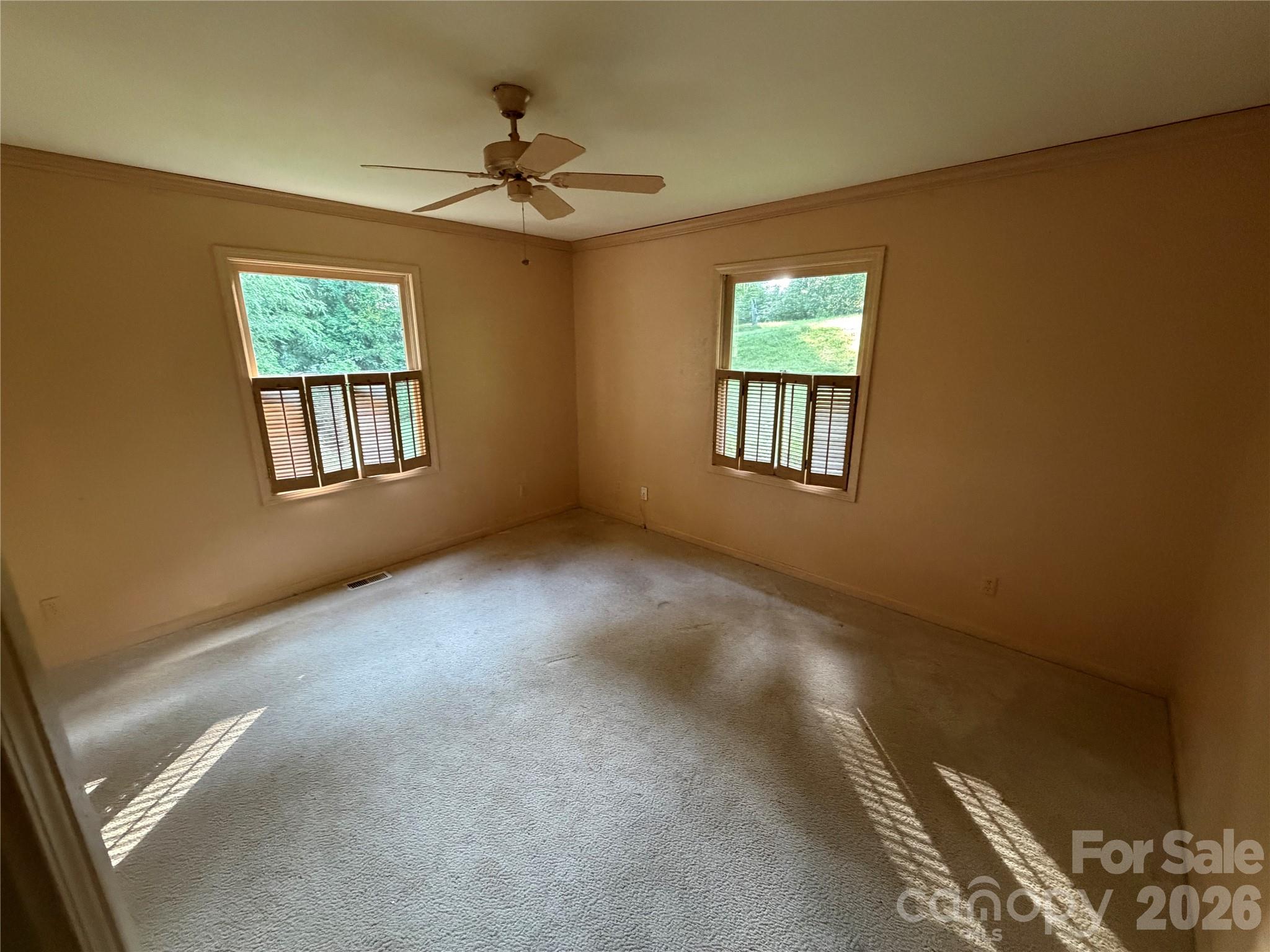 29 Crystal Springs Trail Property Photo 14