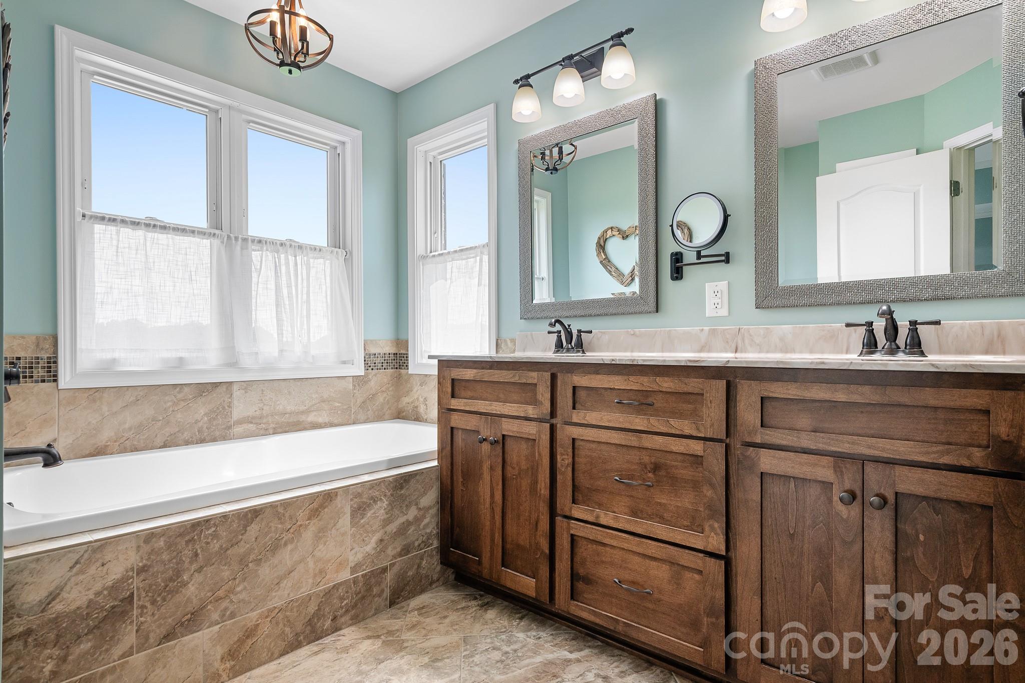 2261 Eva Court Property Photo 20