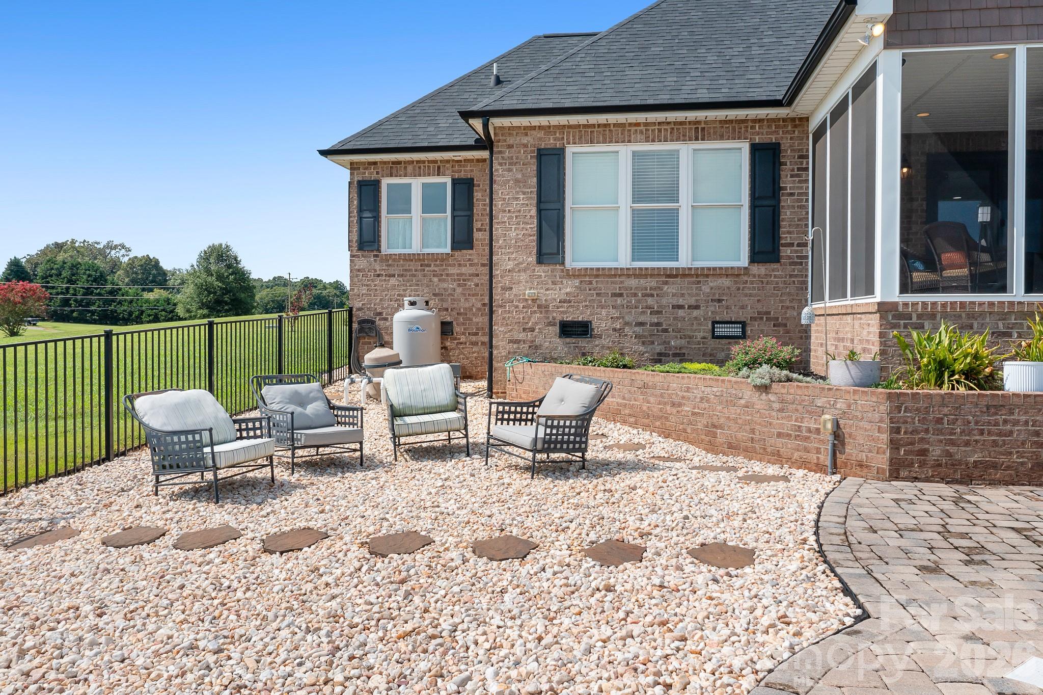 2261 Eva Court Property Photo 24