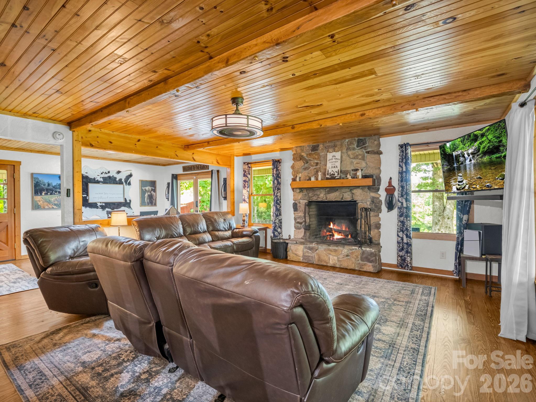 209 Chrysalis Lane Property Photo 4